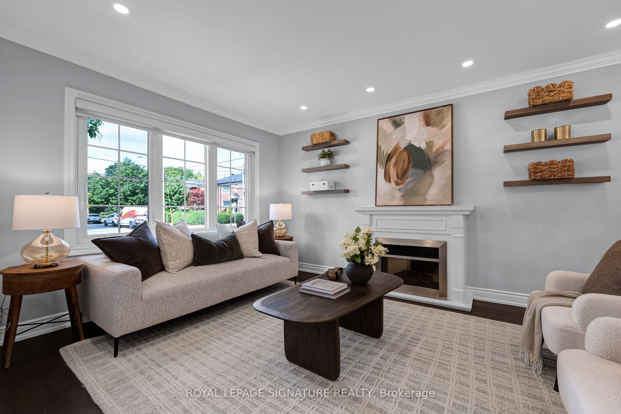 39 Brentcliffe Road, Toronto, ON M4G 3Y4 photo 3