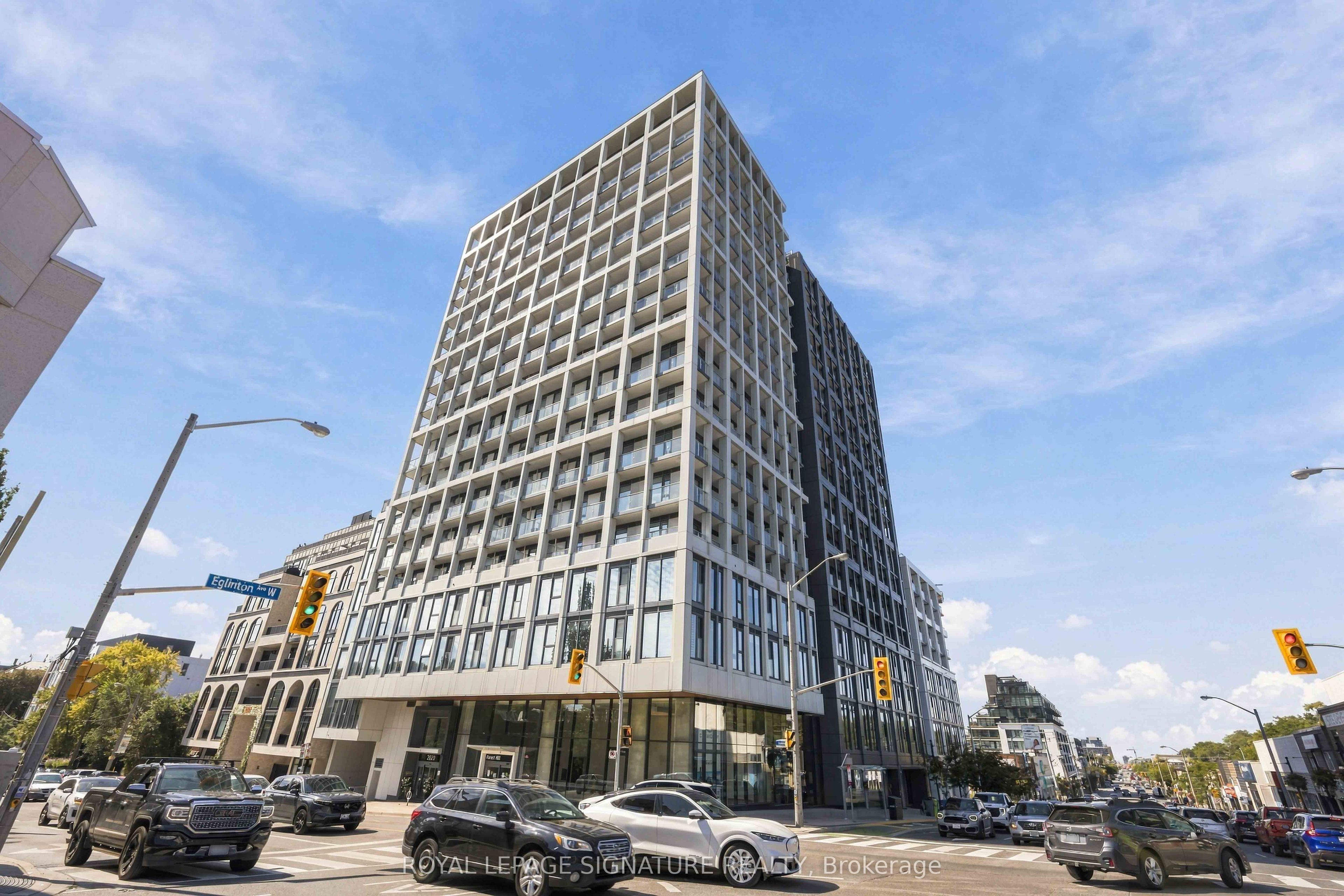 2020 Bathurst Street 817, Toronto, ON M5P 0A6