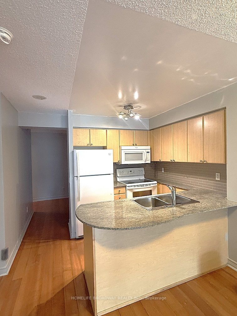 763 Bay Street 1111, Toronto, ON M5G 2R3 photo 3