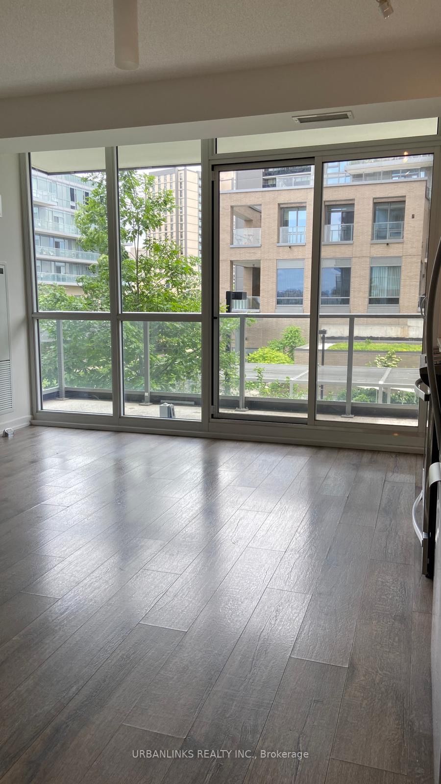 52 Forest Manor Road 205, Toronto, ON M2J 0E2 photo 4