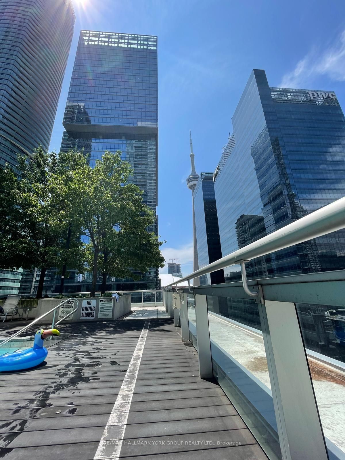 55 Bremner Boulevard 1504, Toronto, ON M5J 0A6 photo 3