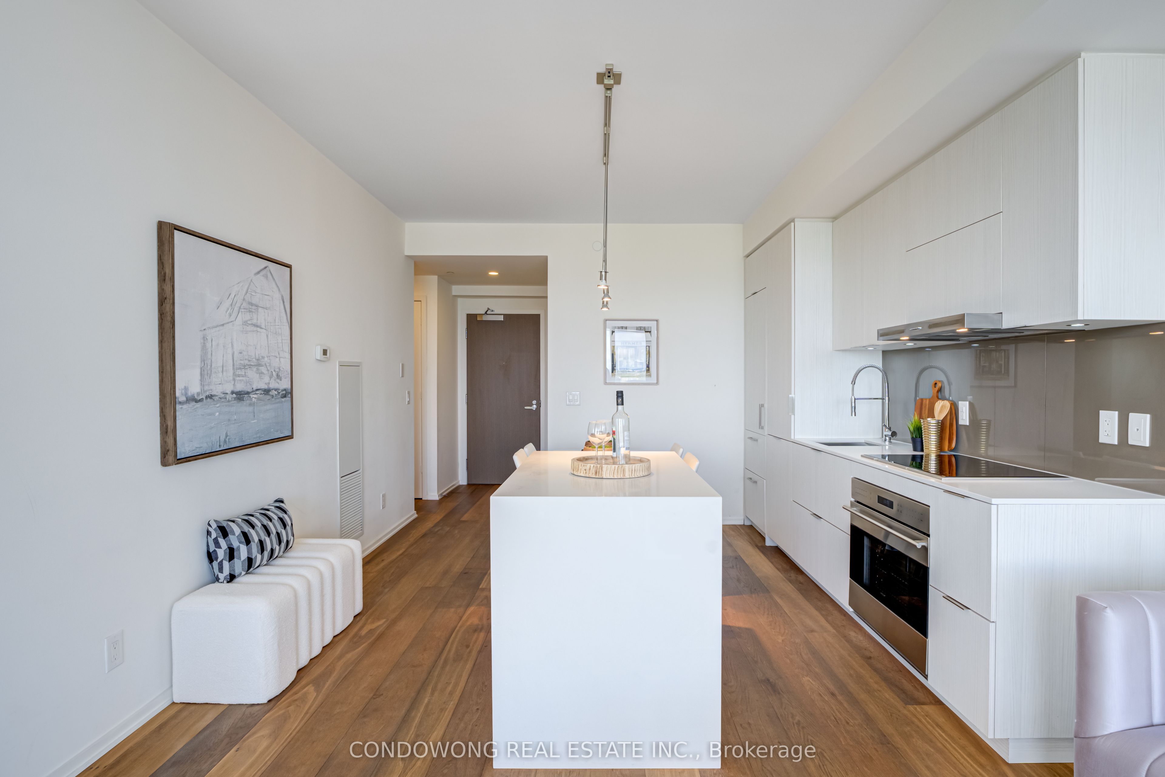 1 Bloor Street E 4710, Toronto, ON M4W 1A9 photo 4