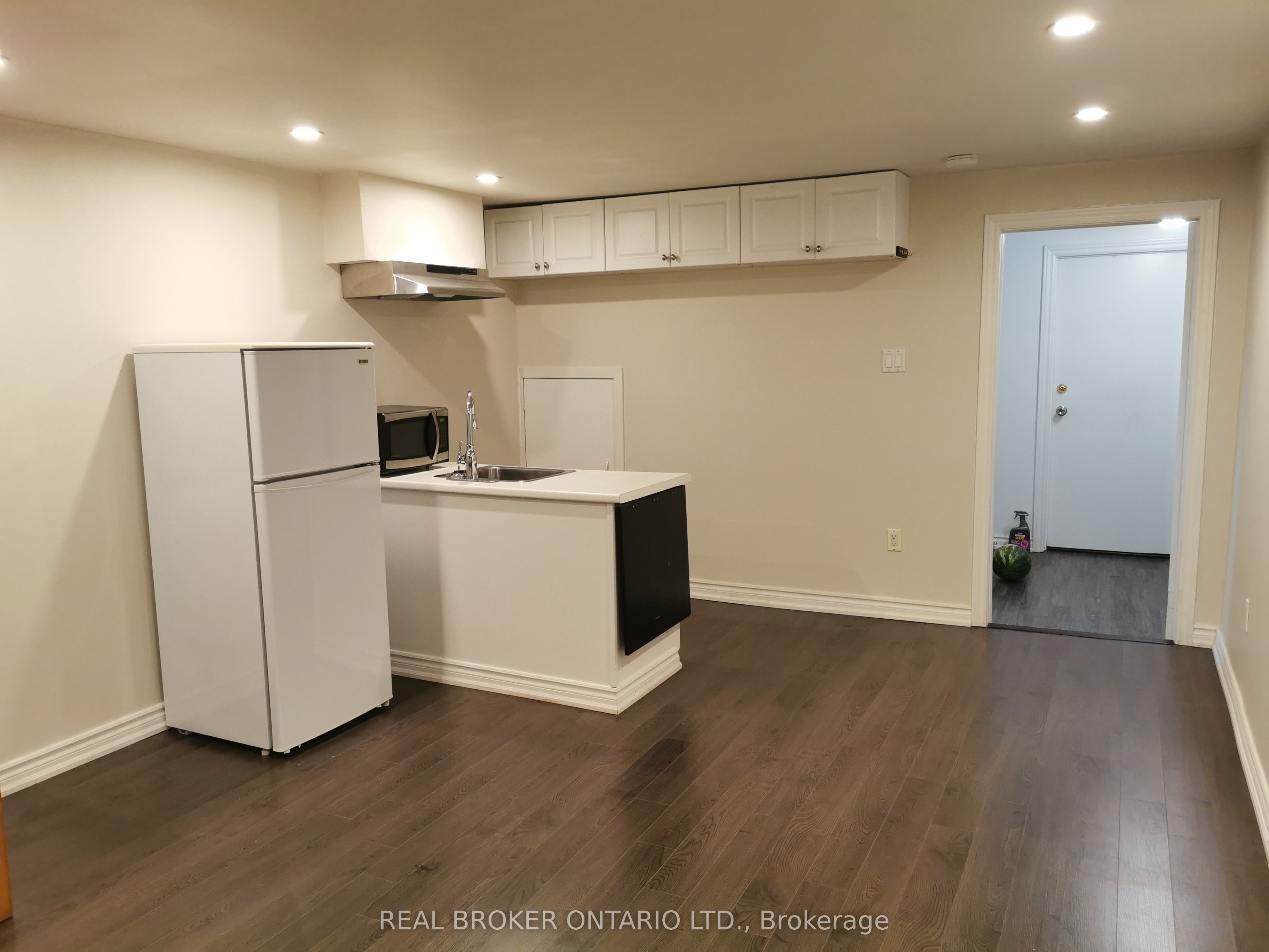 40 Green Bush Road, Toronto, ON M2M 1P3 photo 2