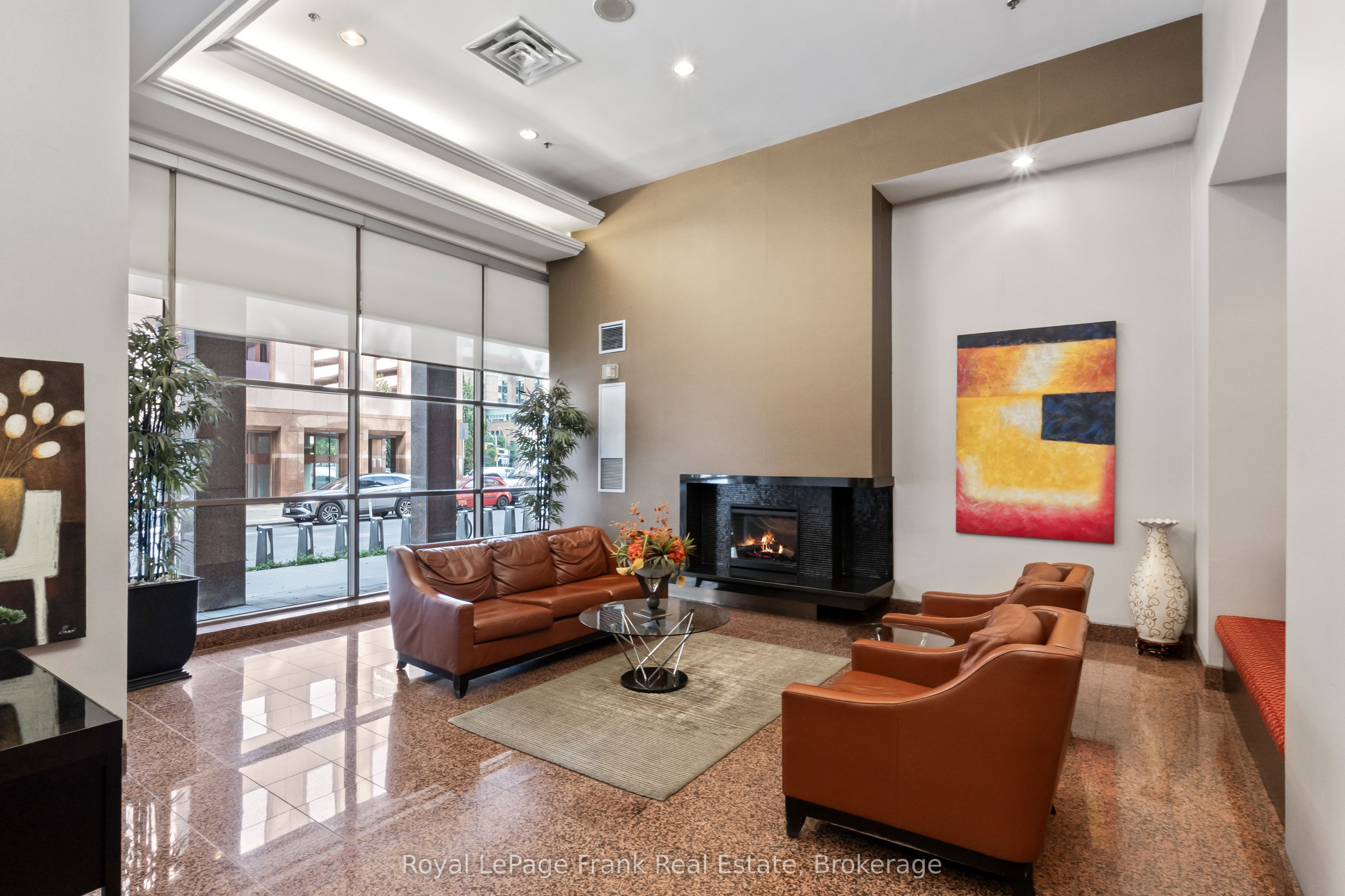 736 Bay Street 2910, Toronto, ON M5G 2M4 photo 5