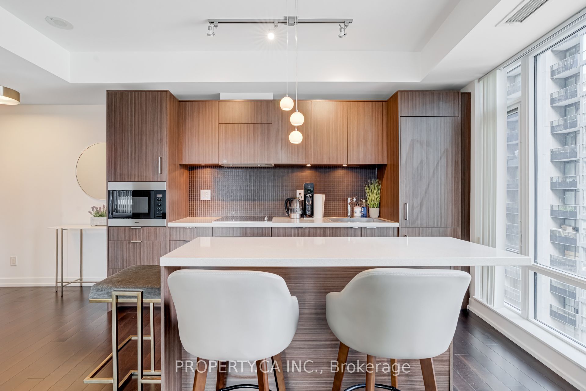 21 Widmer Street 1609, Toronto, ON M5V 2E8 photo 3
