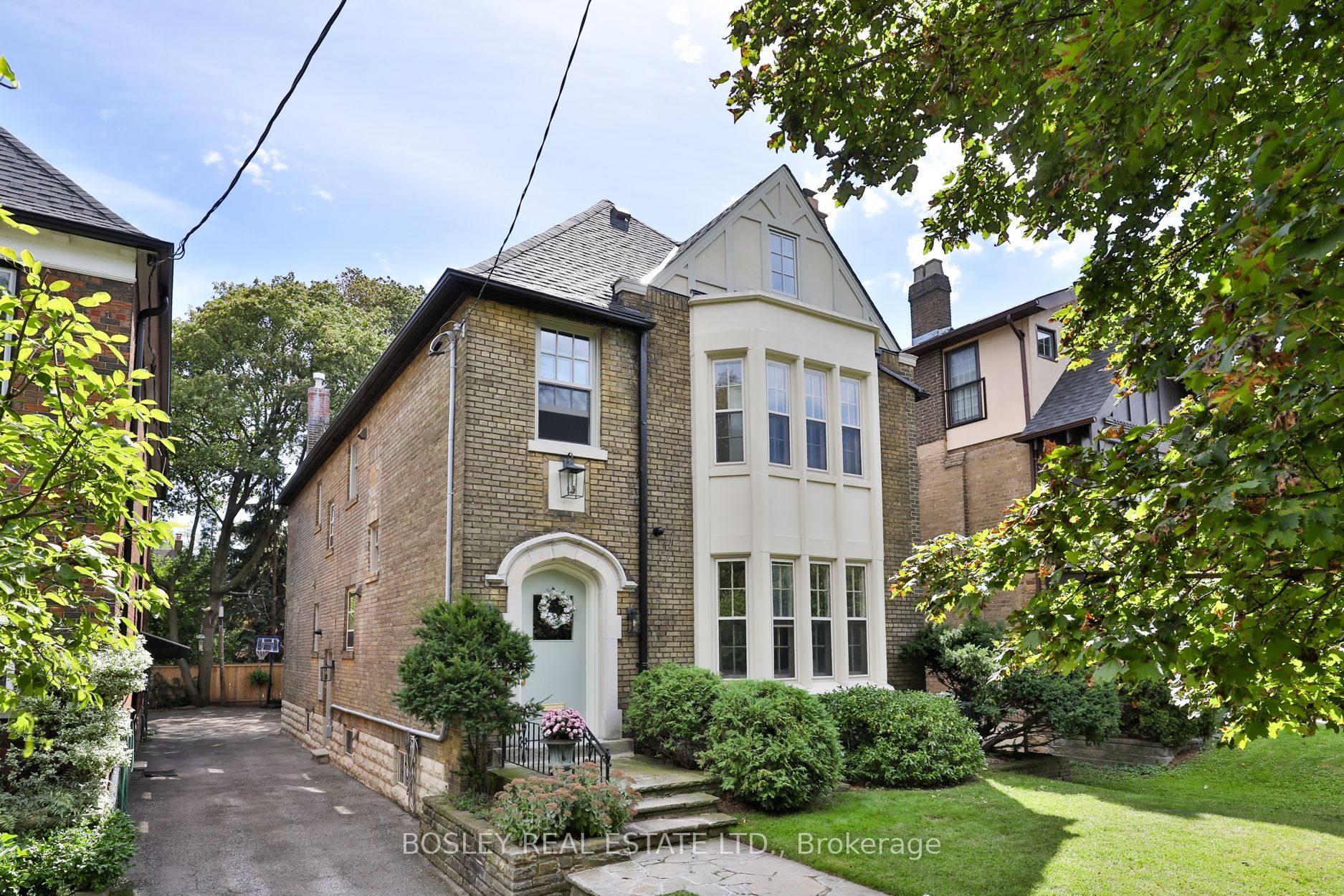 43 Whitehall Road, Toronto, ON M4W 2C5