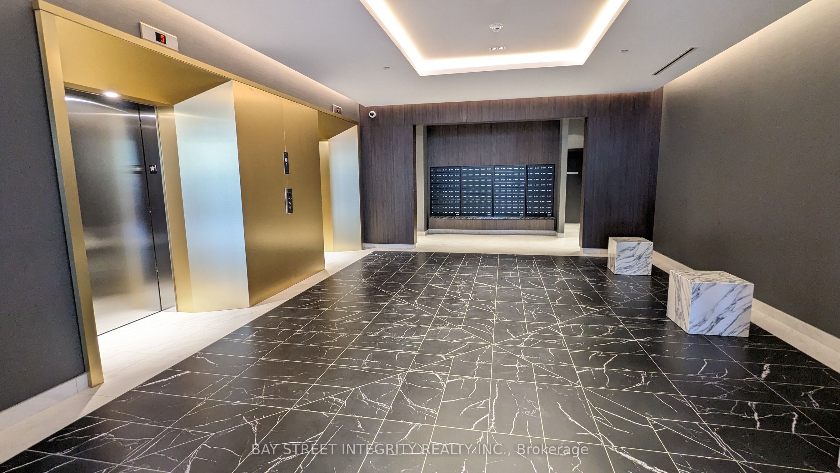 500 DUPONT Street 703, Toronto, ON M6G 1Y7 photo 3