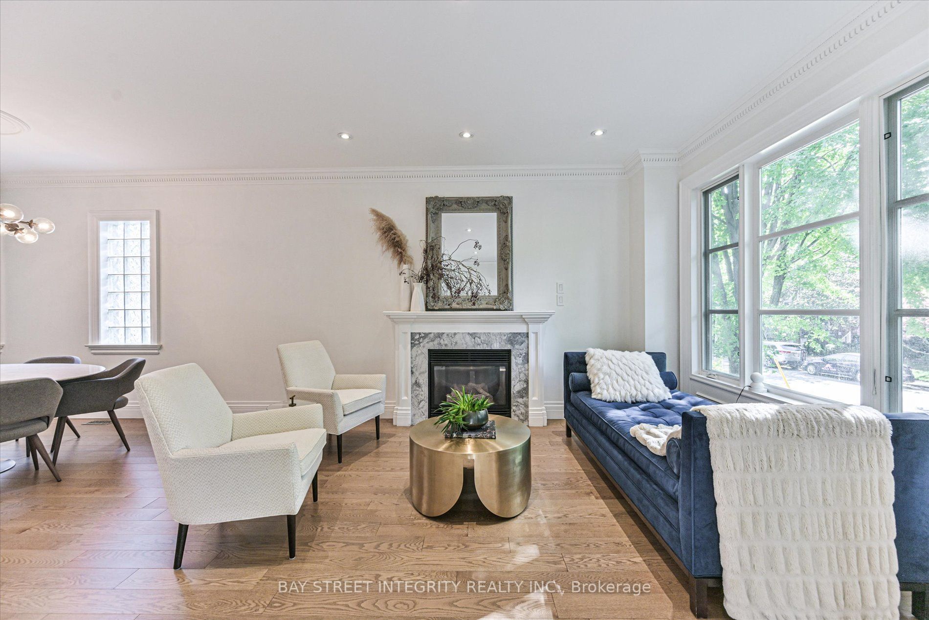 354 Old Orchard Grove, Toronto, ON M5M 2E9 photo 5