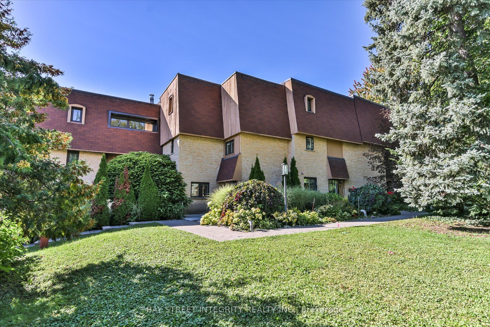 250 Erskine Avenue 7, Toronto, ON M4P 1Z4 photo 2