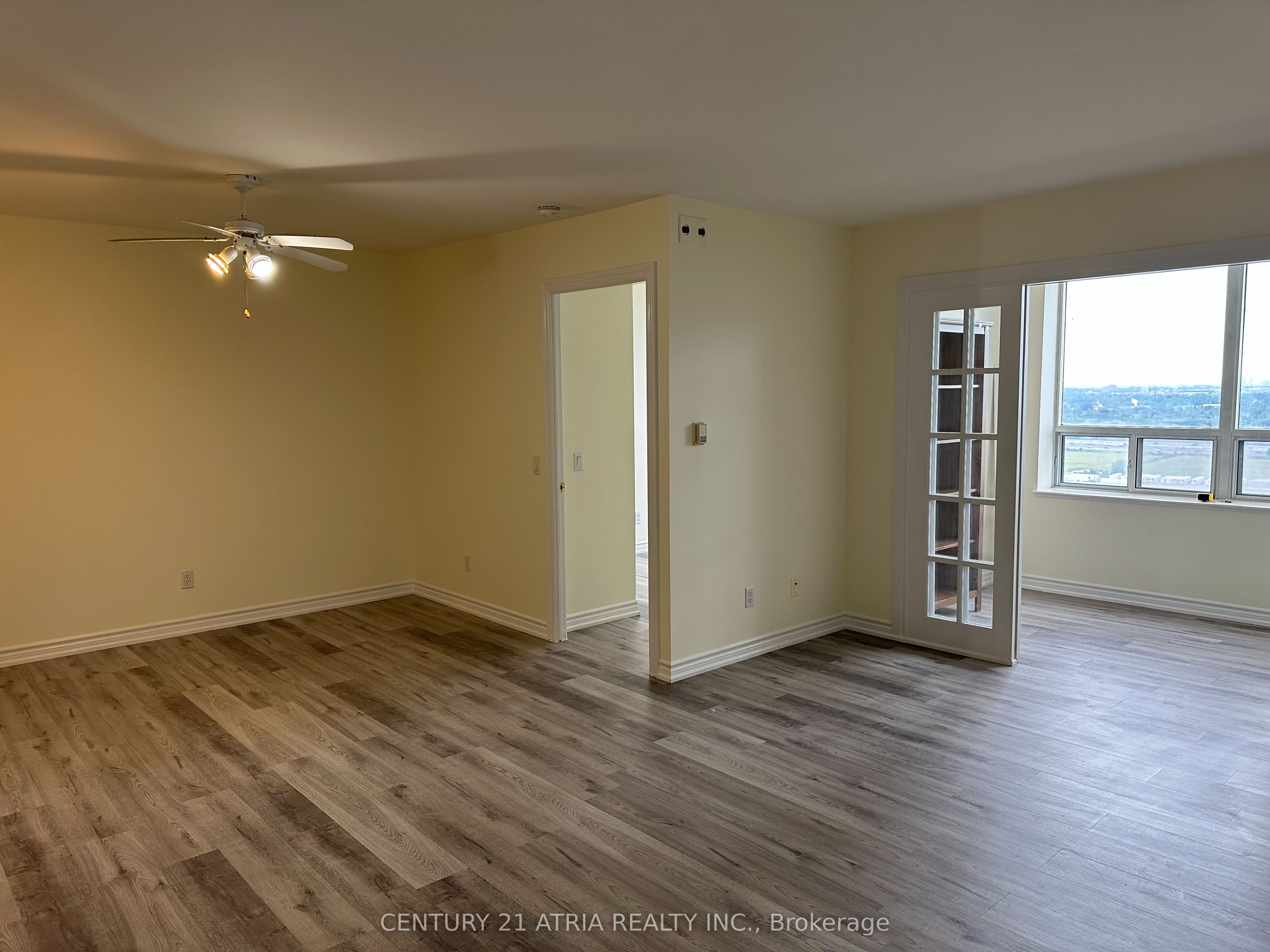115 Omni Drive 2605, Toronto, ON M1P 5B4 photo 5