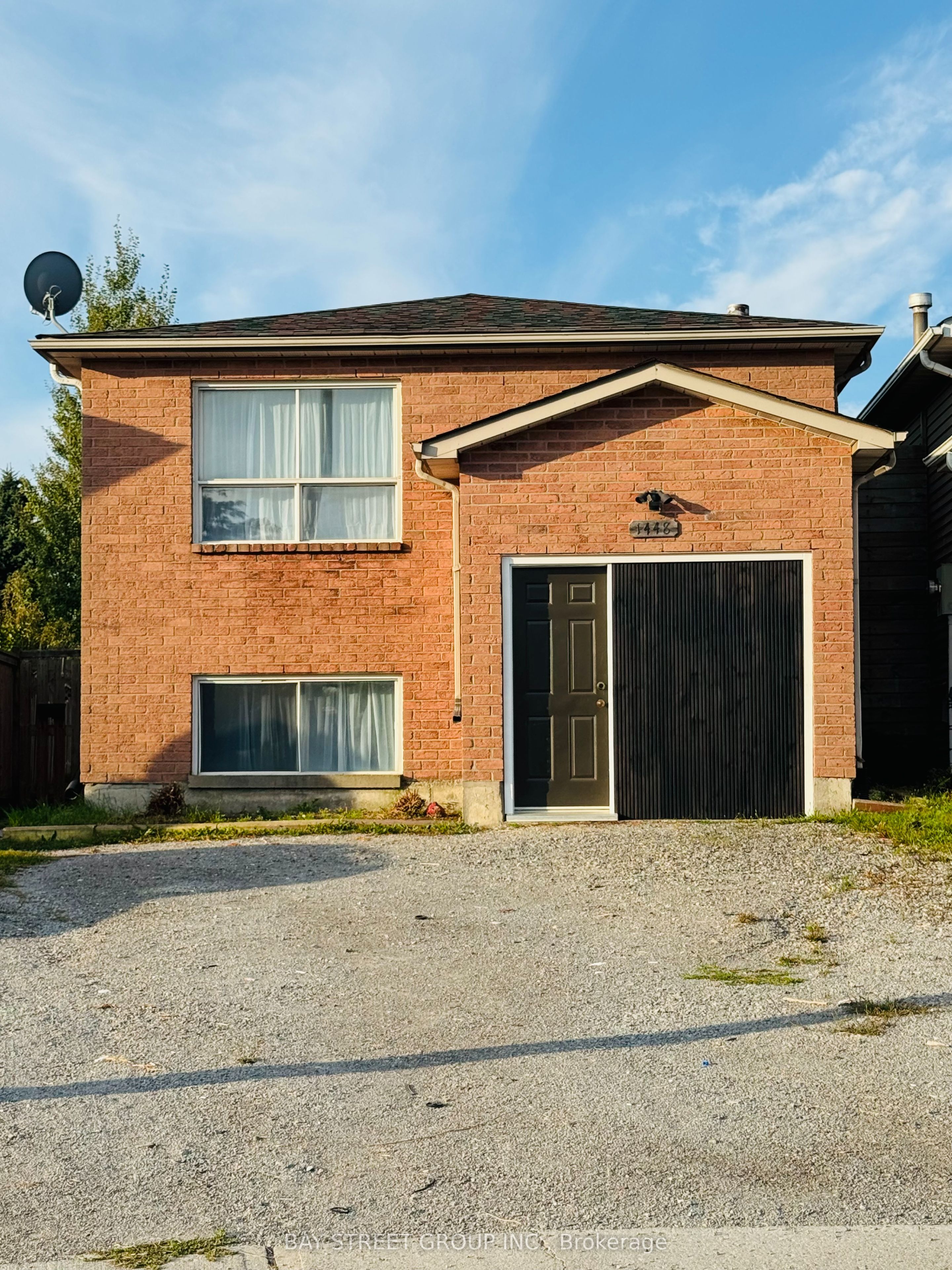 1448 Outlet Drive 1, Oshawa, ON L1J 7Z5