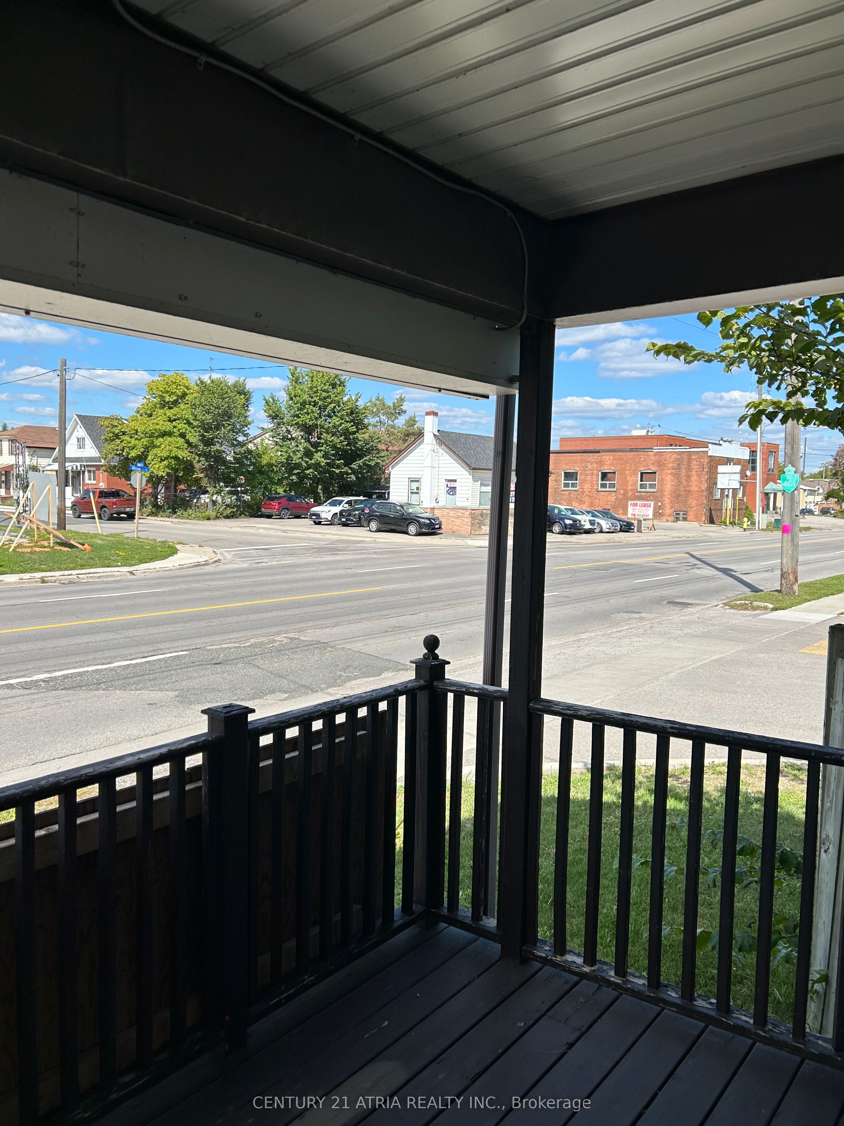 41 Bloor Street E, Oshawa, ON L1H 3L9 photo 2