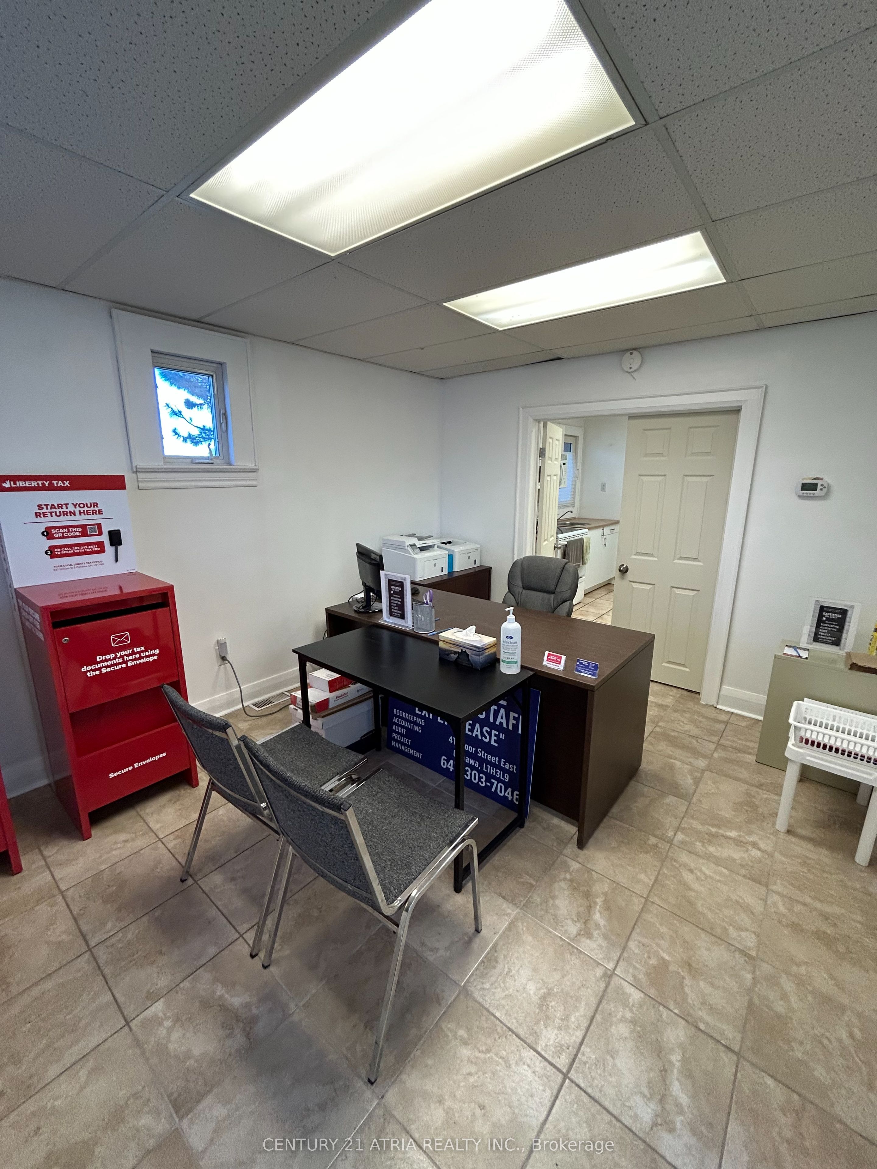 41 Bloor Street E, Oshawa, ON L1H 3L9 photo 3