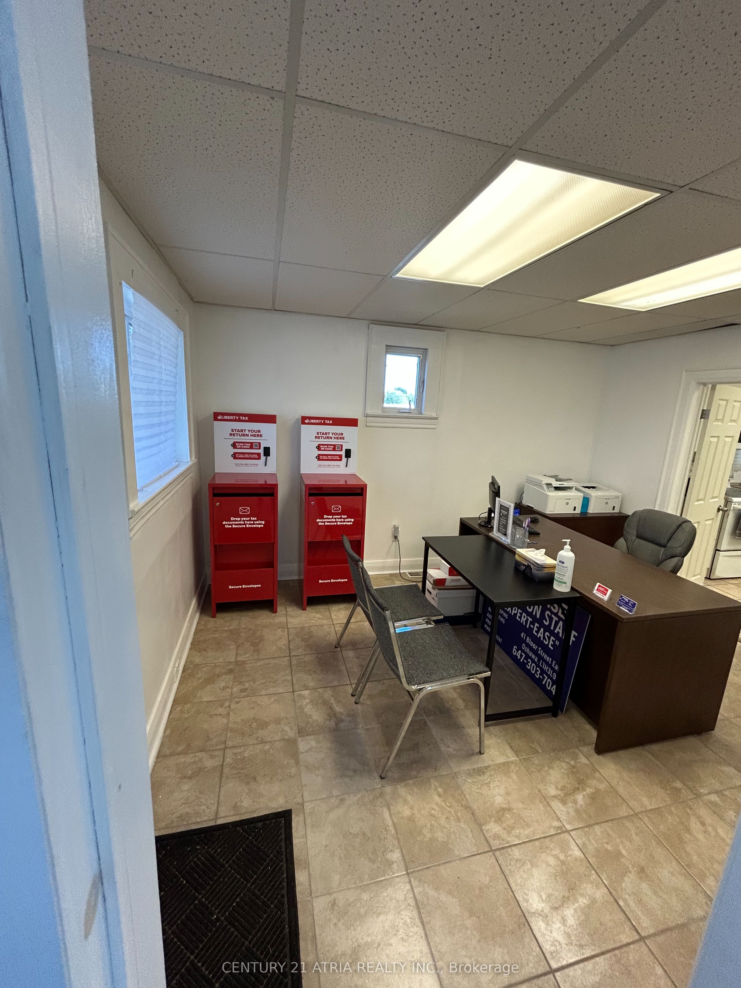 41 Bloor Street E, Oshawa, ON L1H 3L9 photo 4