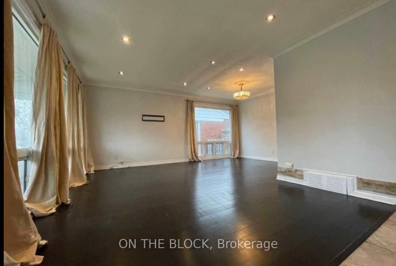 6 Laxford Avenue, Toronto, ON M1R 1M6 photo 3