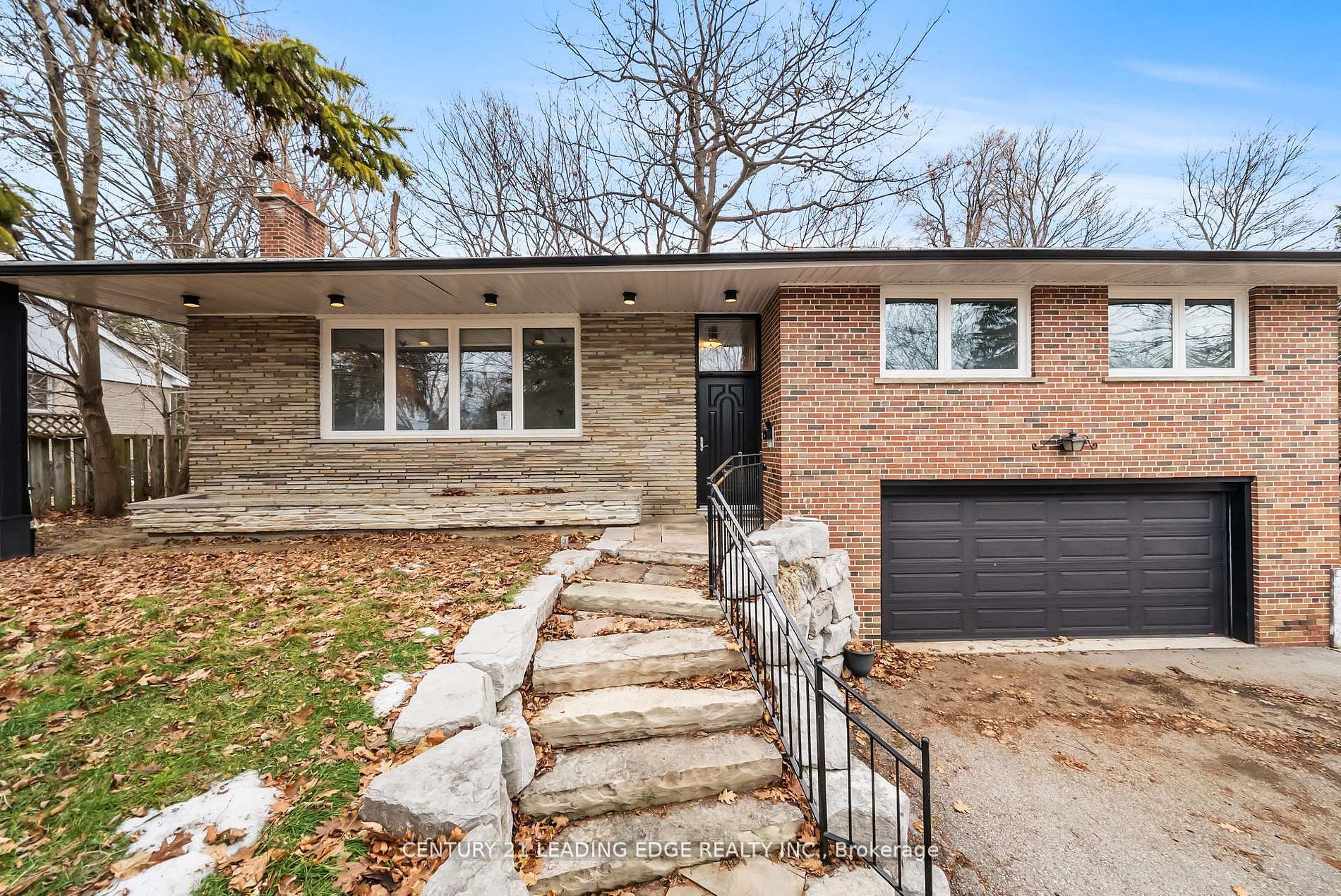 541 Rouge Hills Drive, Toronto, ON M1C 2Z9 photo 2