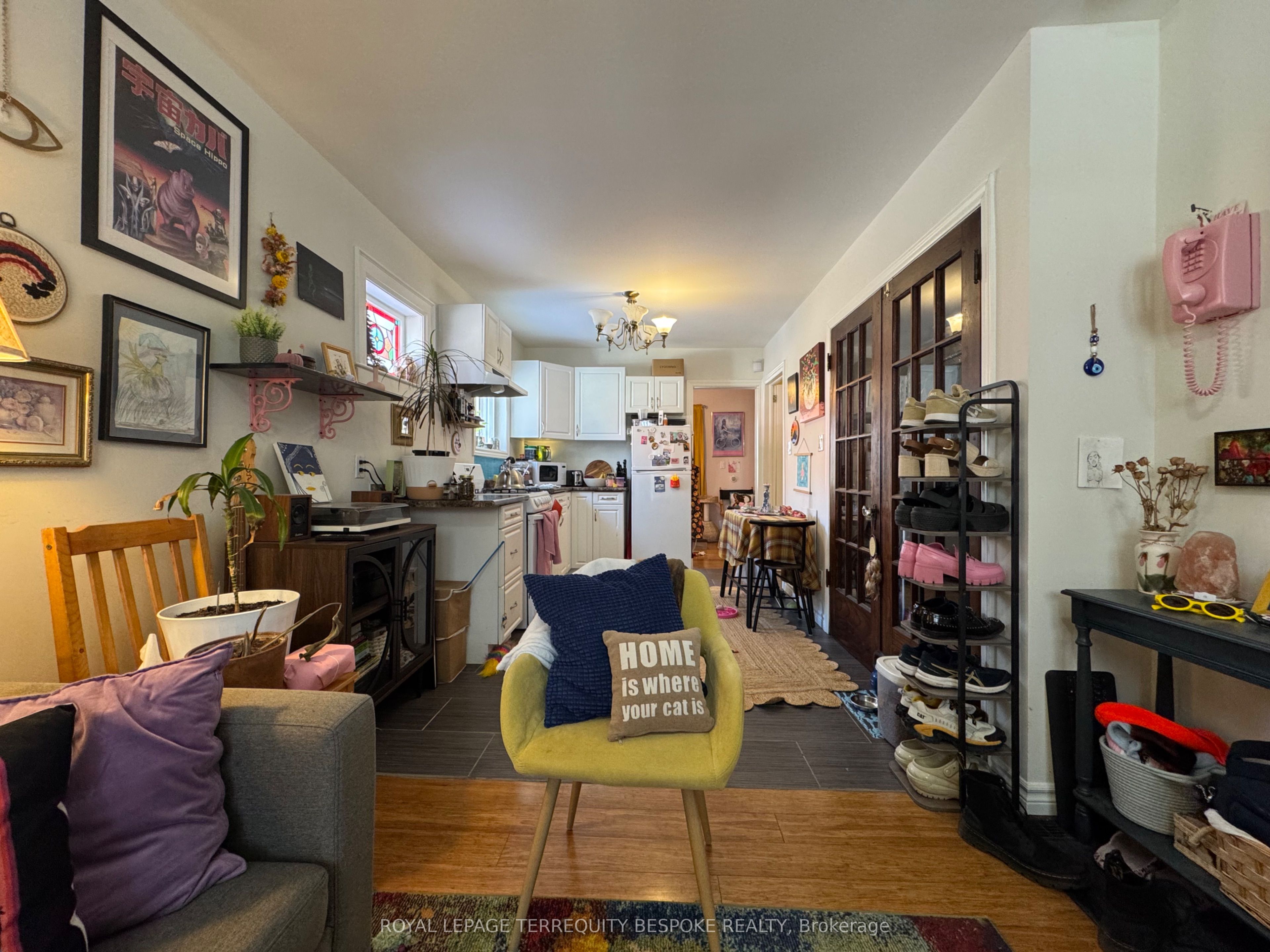 19 Lewis Street Main #2, Toronto, ON M4M 2H2 photo 4
