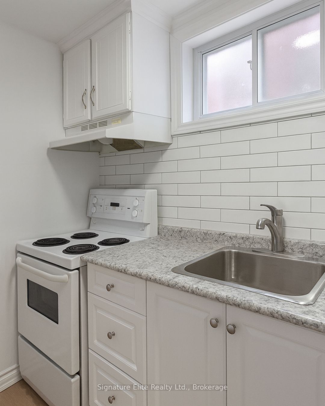 92 Braymore Boulevard Bsmt, Toronto, ON M1B 2N5 photo 2