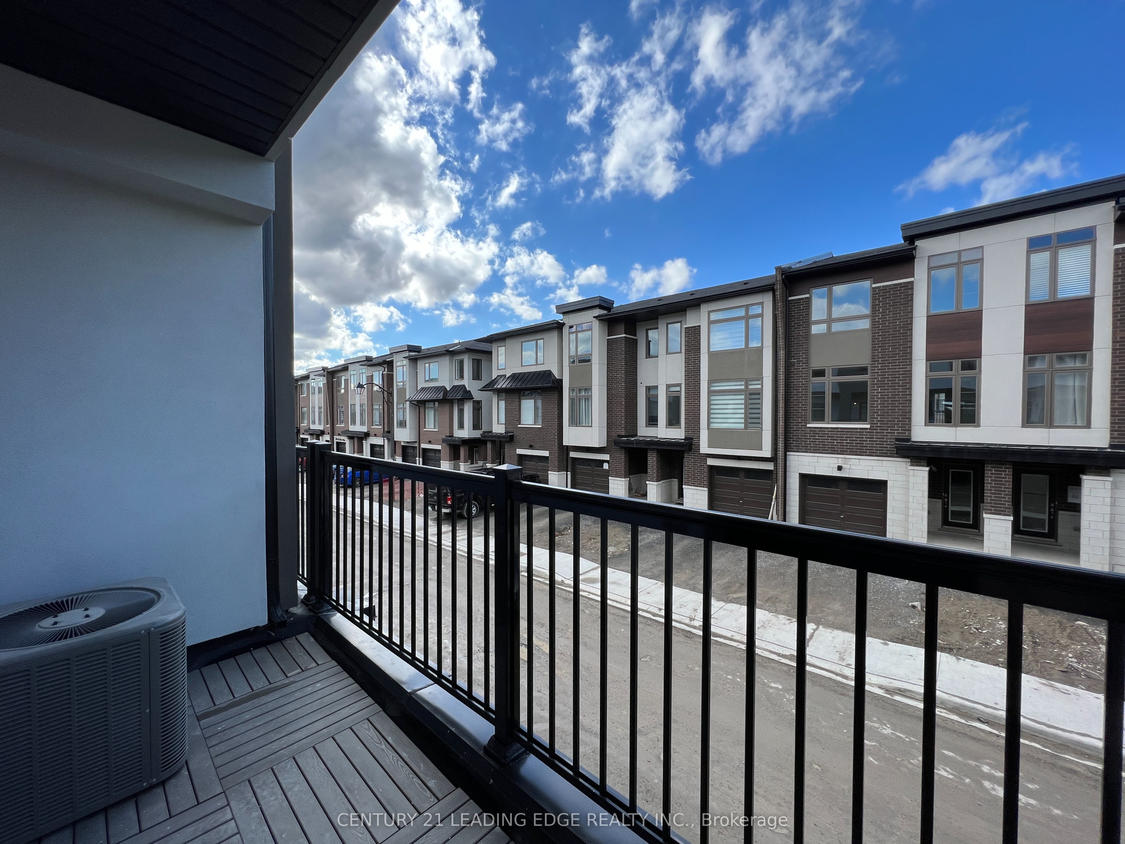 250 Finch Avenue 211, Pickering, ON L1V 0G6 photo 5