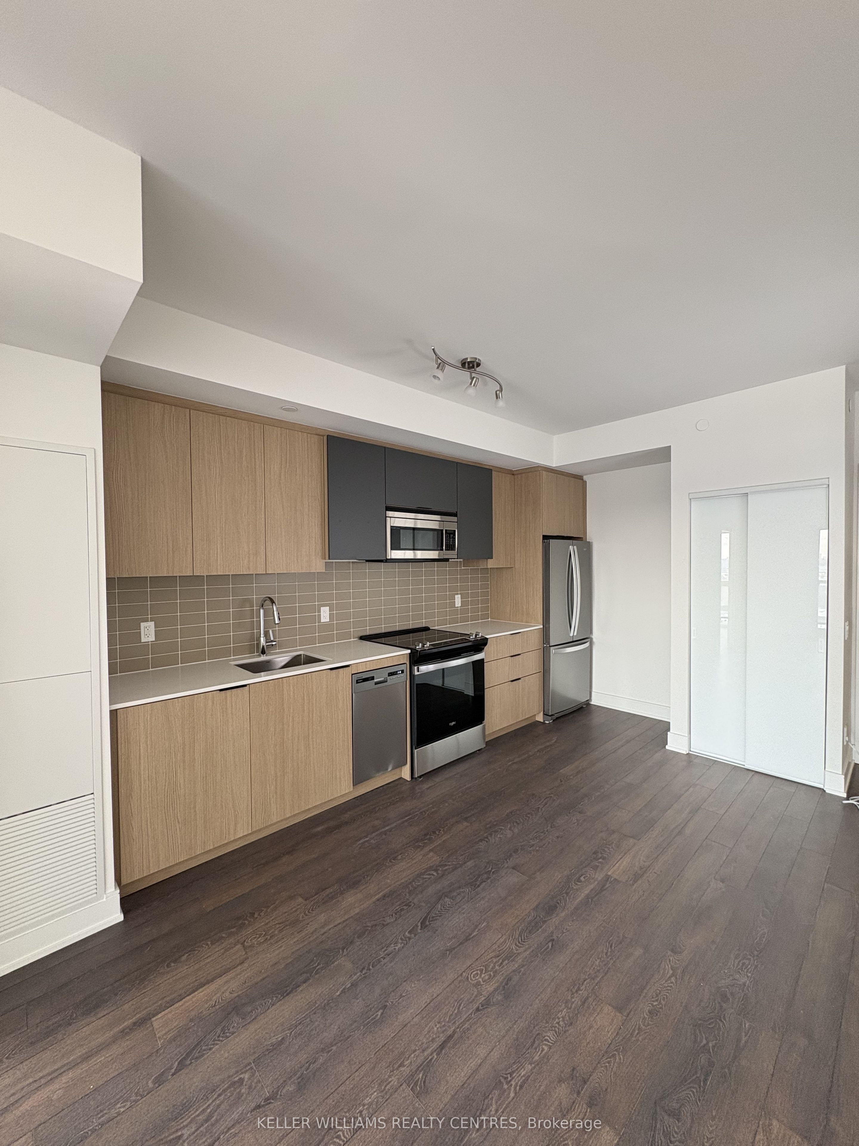 1350 Ellesmere Road 1001, Toronto, ON M1P 0G6 photo 5