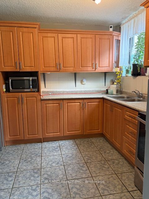 665 Kennedy Road 307, Toronto, ON M1K 5E2 photo 3