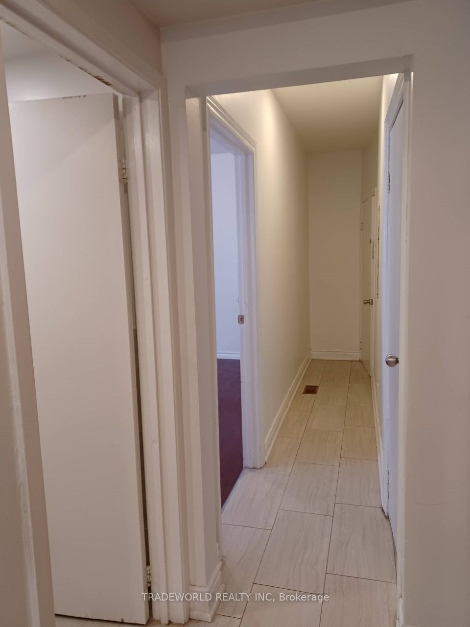 765 Gerrard Street E Main Fl, Toronto, ON M4M 1Y5 photo 5