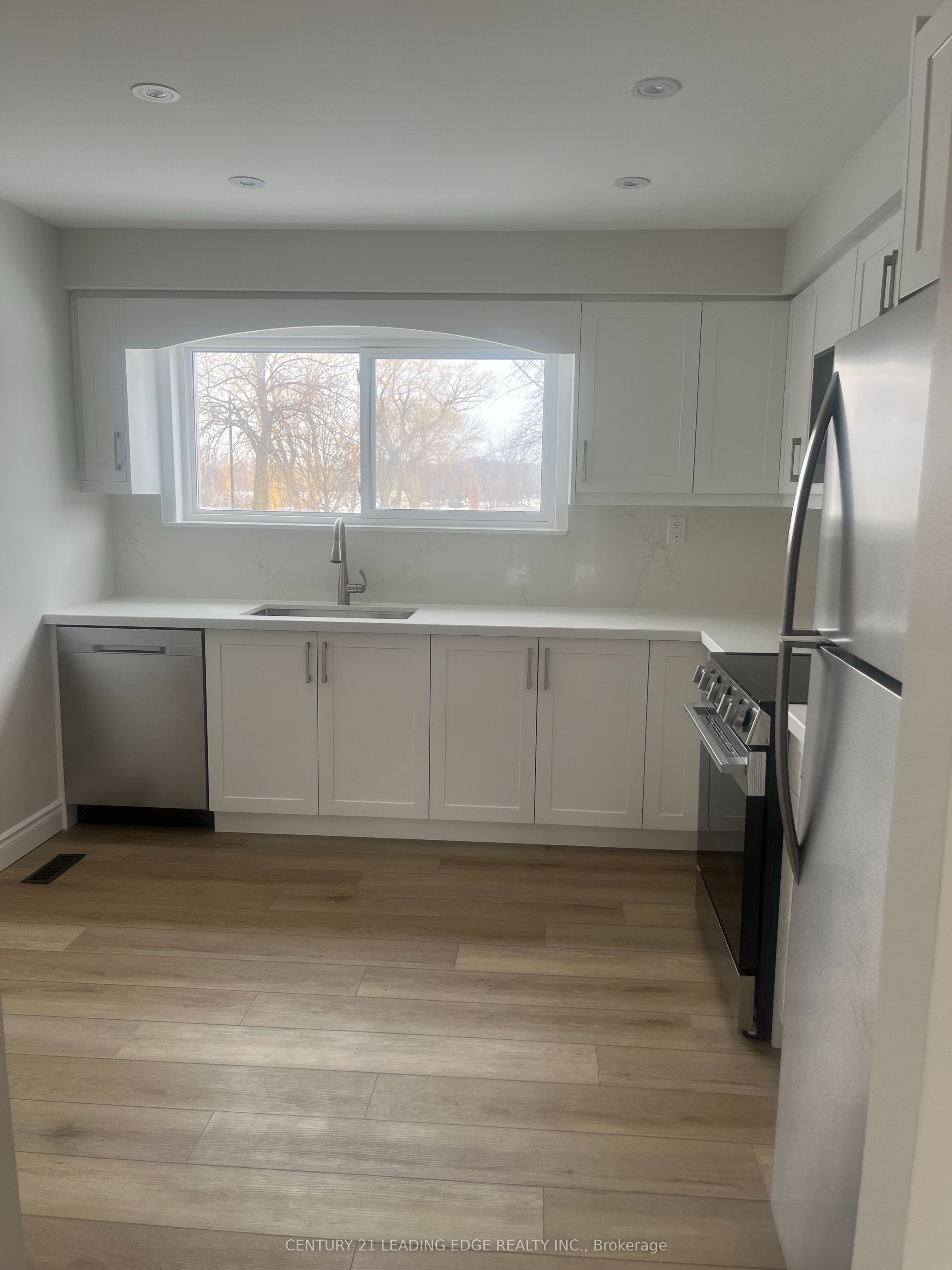 24 King Henrys Boulevard, Toronto, ON M1T 2V4 photo 5
