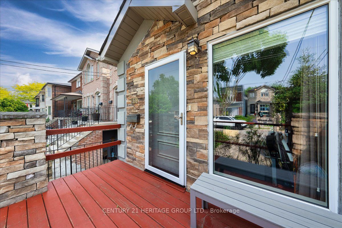 169 King Edward Avenue, Toronto, ON M4C 5J7 photo 4