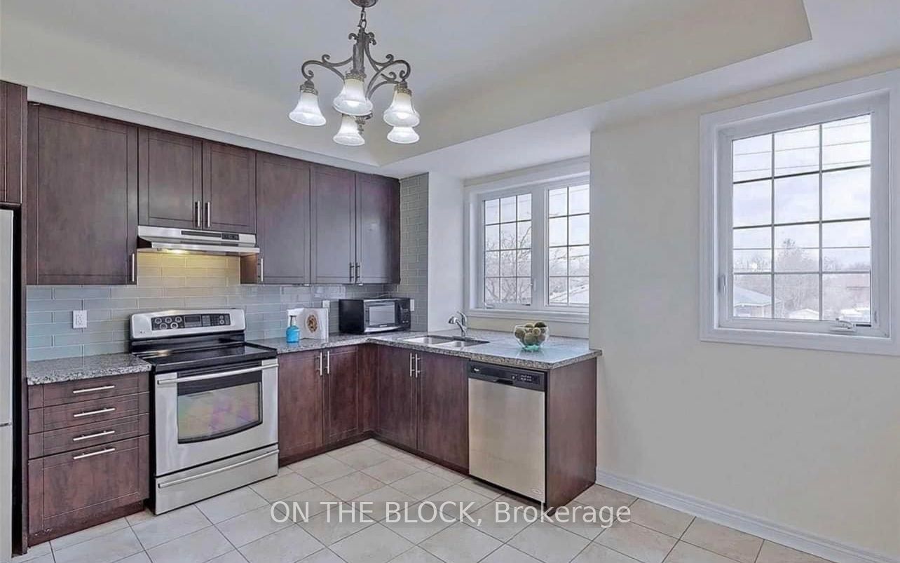 3761A St Clair Avenue E, Toronto, ON M1M 0C8 photo 3
