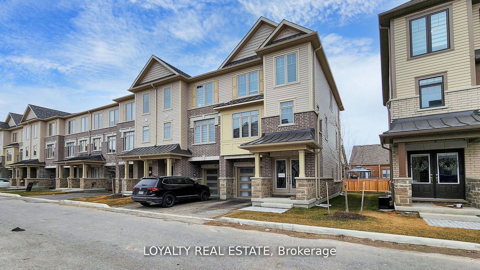 35 Bavin Street, Clarington, ON L1C 7H5 photo 2