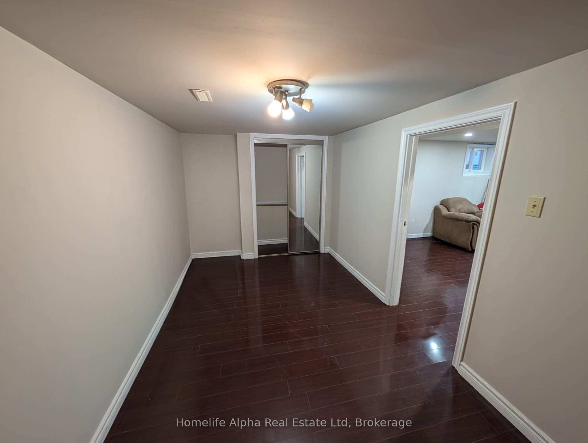 8 Chad Crescent Basement, Toronto, ON M1B 2Z6 photo 3