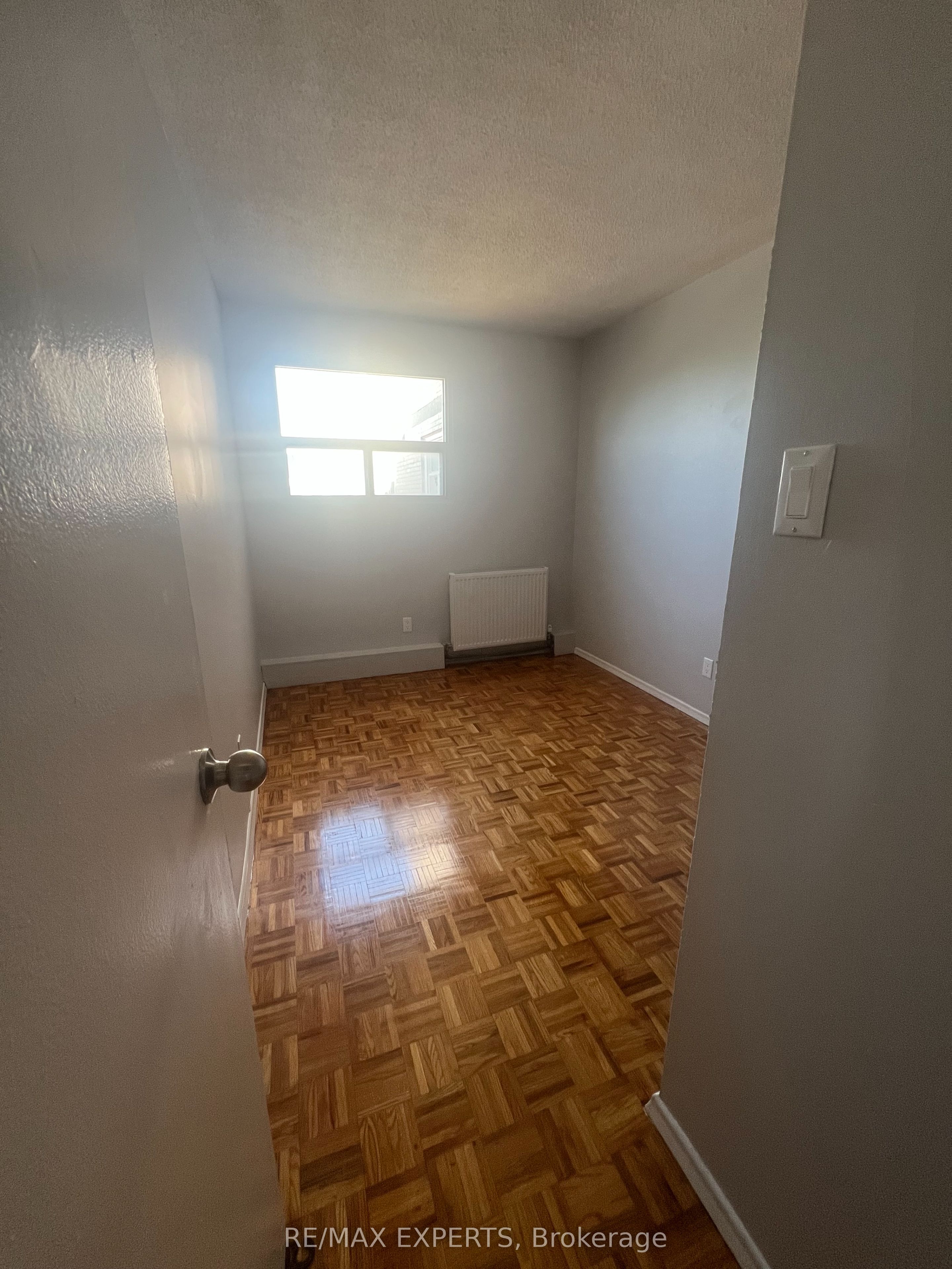 123 Bloor Street W 307, Oshawa, ON L1J 1P5 photo 5