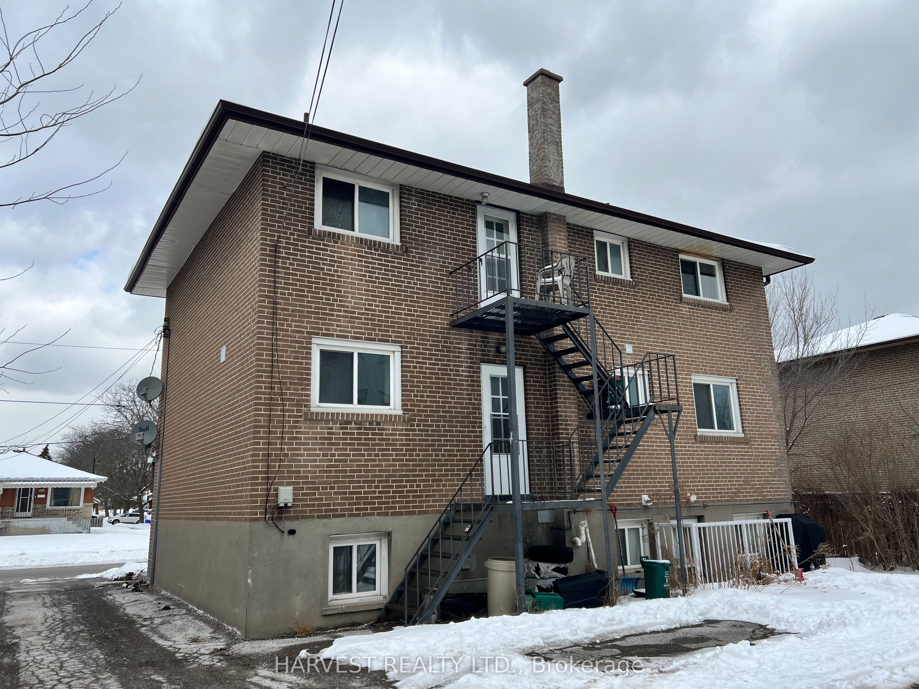 337 Frontenac Avenue, Oshawa, ON L1J 2A7 photo 3