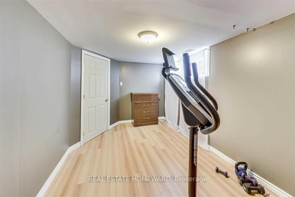 30 Marchington Circle Bsmt, Toronto, ON M1R 3M4 photo 4