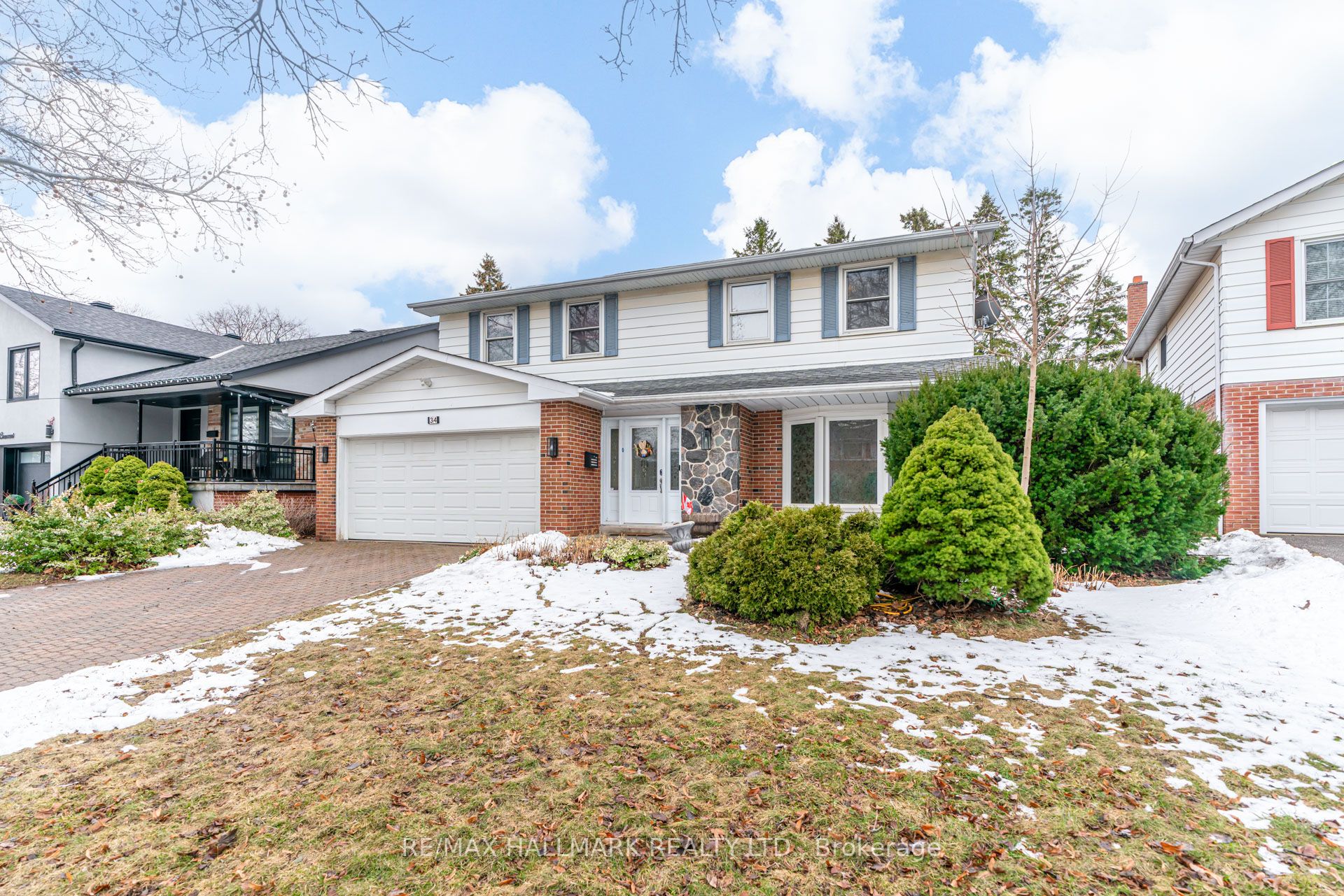 34 Harringay Crescent, Toronto, ON M1W 1Z3 photo 3