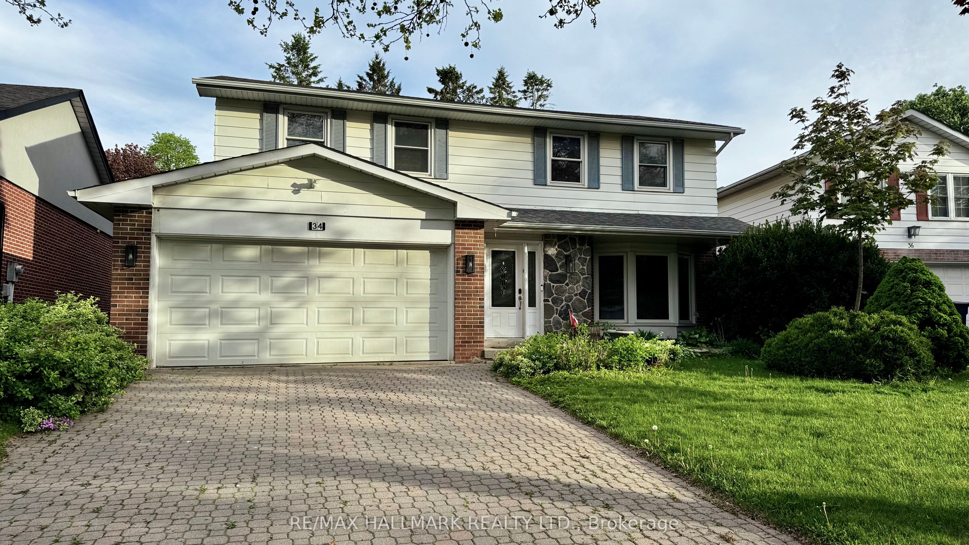 34 Harringay Crescent, Toronto, ON M1W 1Z3 photo 4