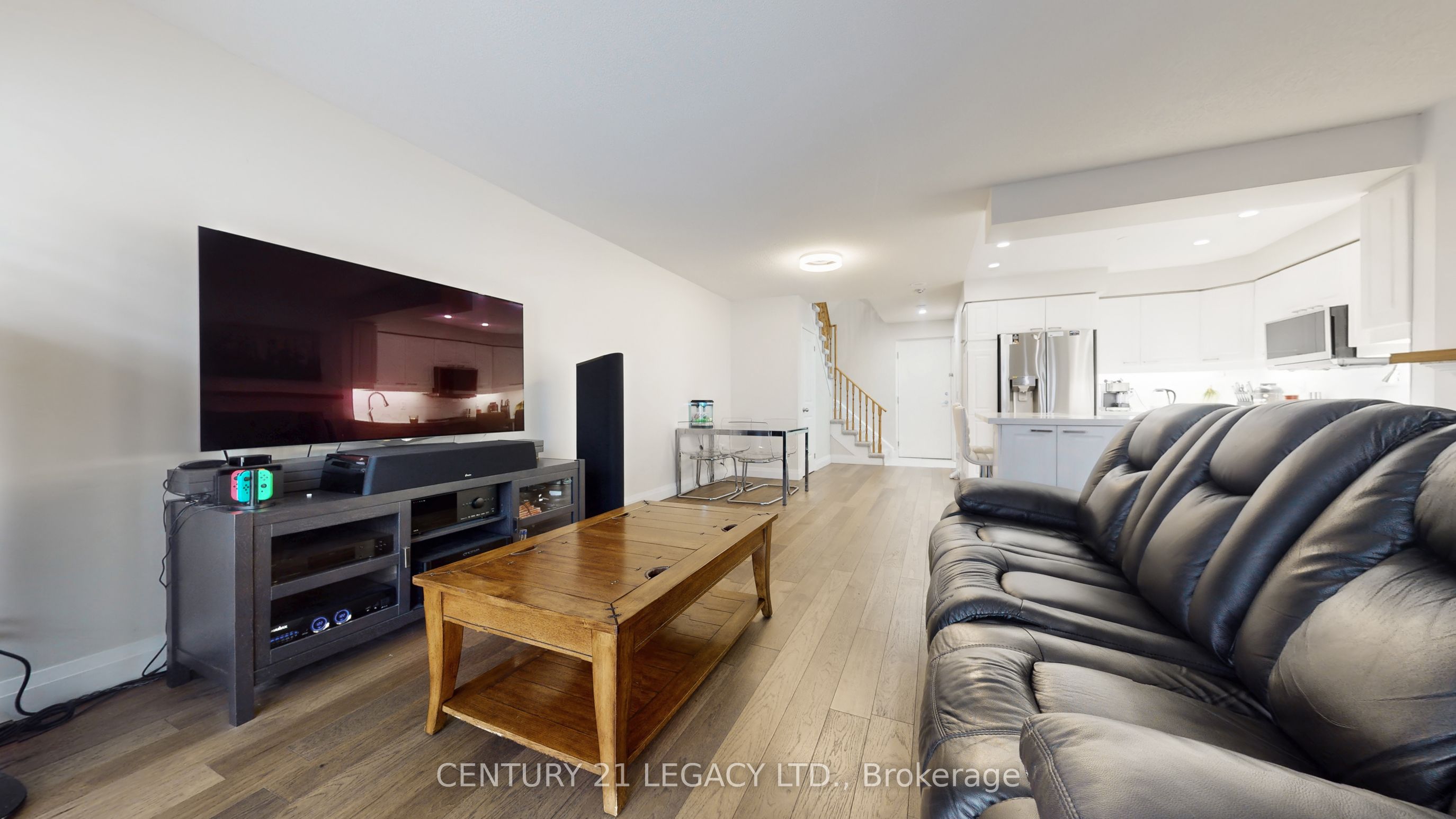1400 The Esplanade North W 419, Pickering, ON L1V 6V2 photo 4