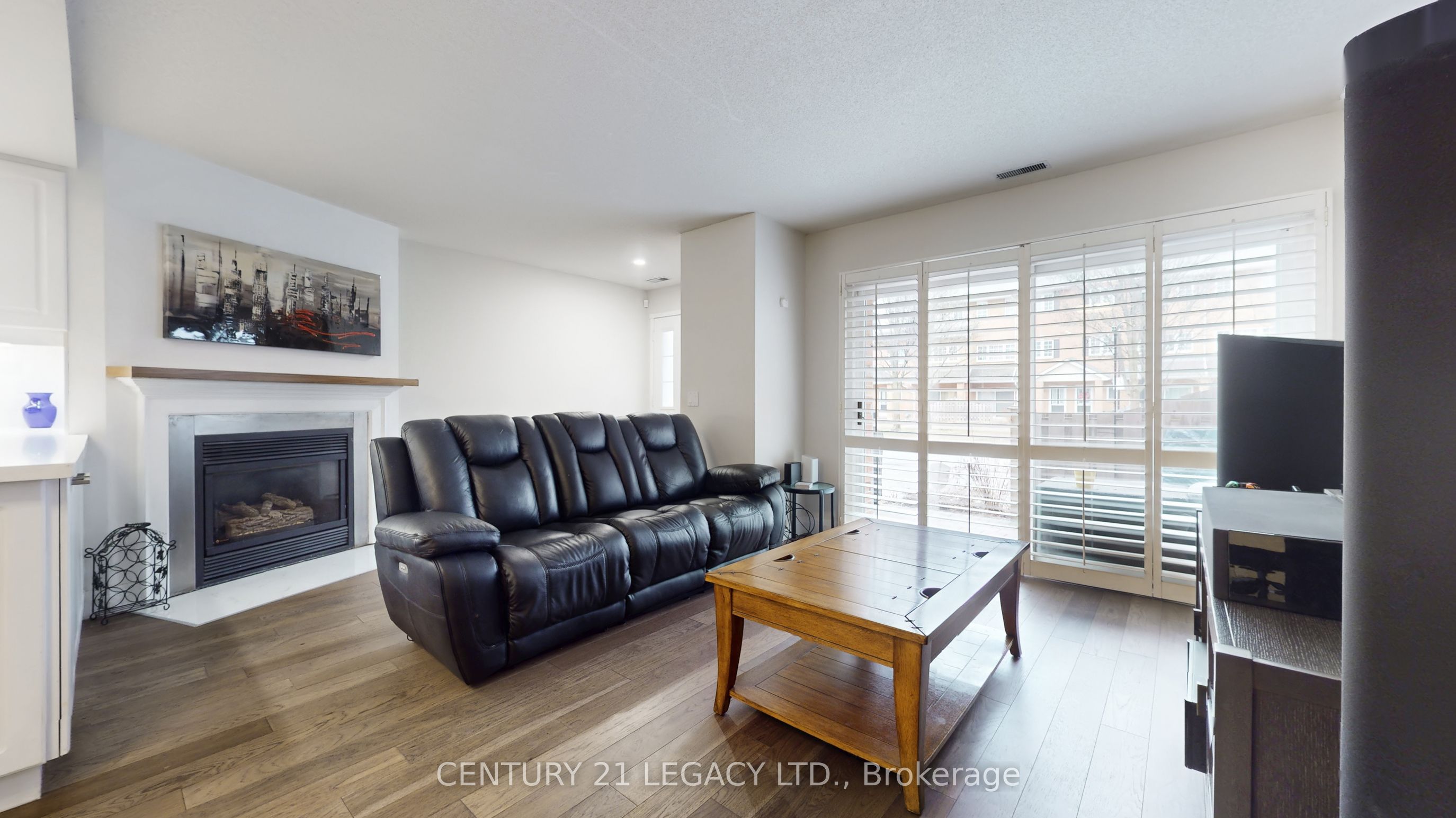 1400 The Esplanade North W 419, Pickering, ON L1V 6V2 photo 5