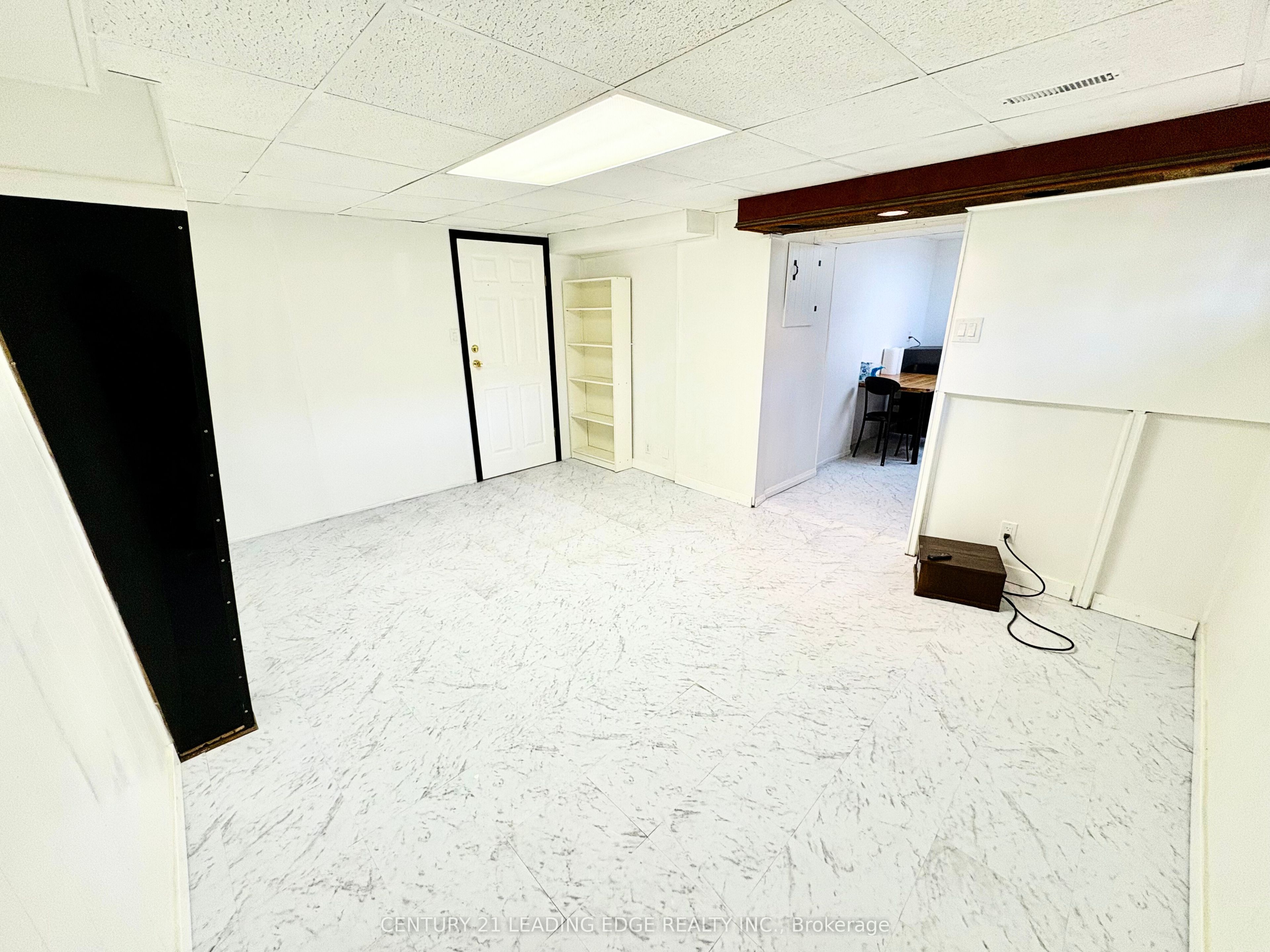 48 Snowball Crescent Lower, Toronto, ON M1B 1R9 photo 2