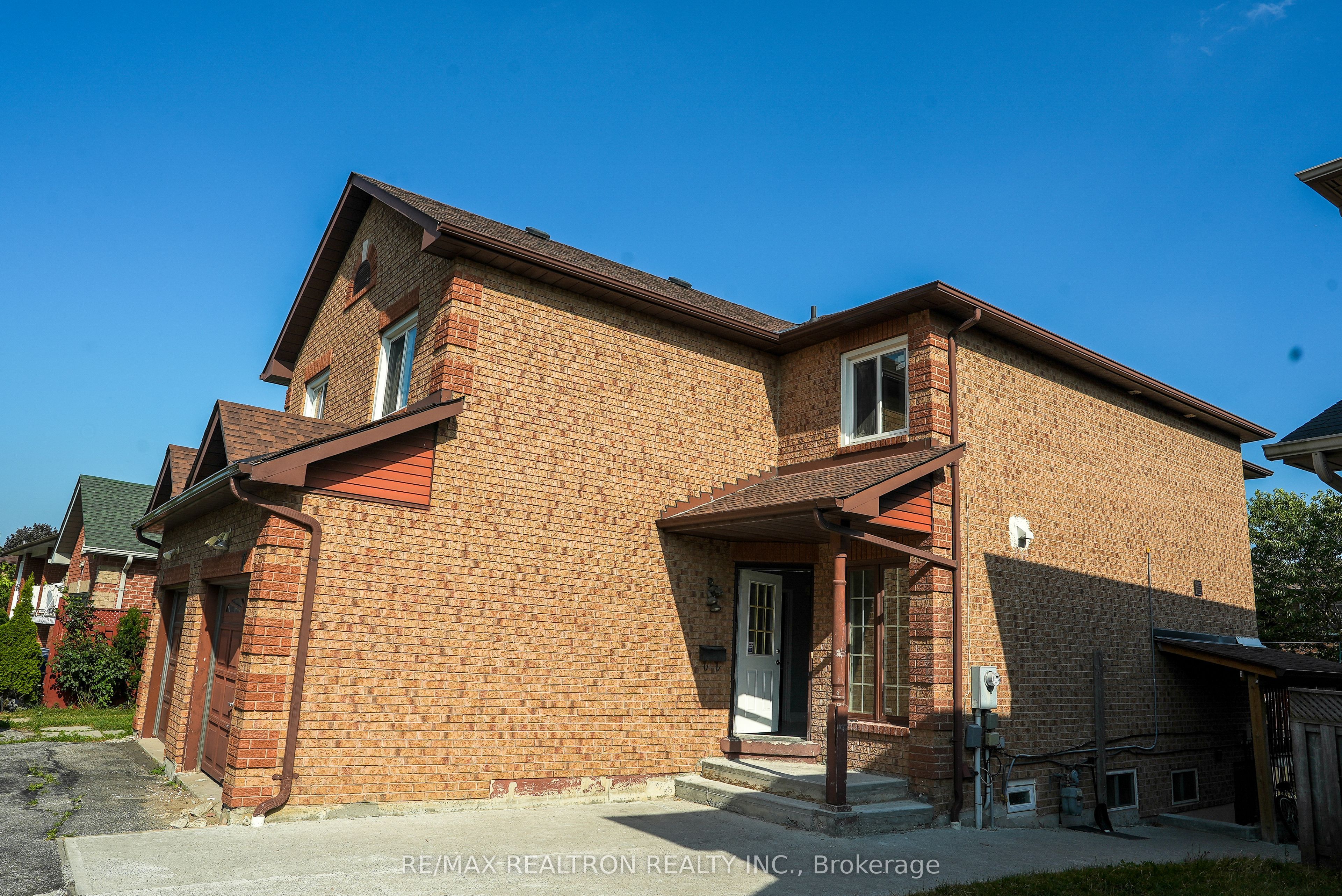 17 Lenthall Avenue, Toronto, ON M1B 2C7 photo 3