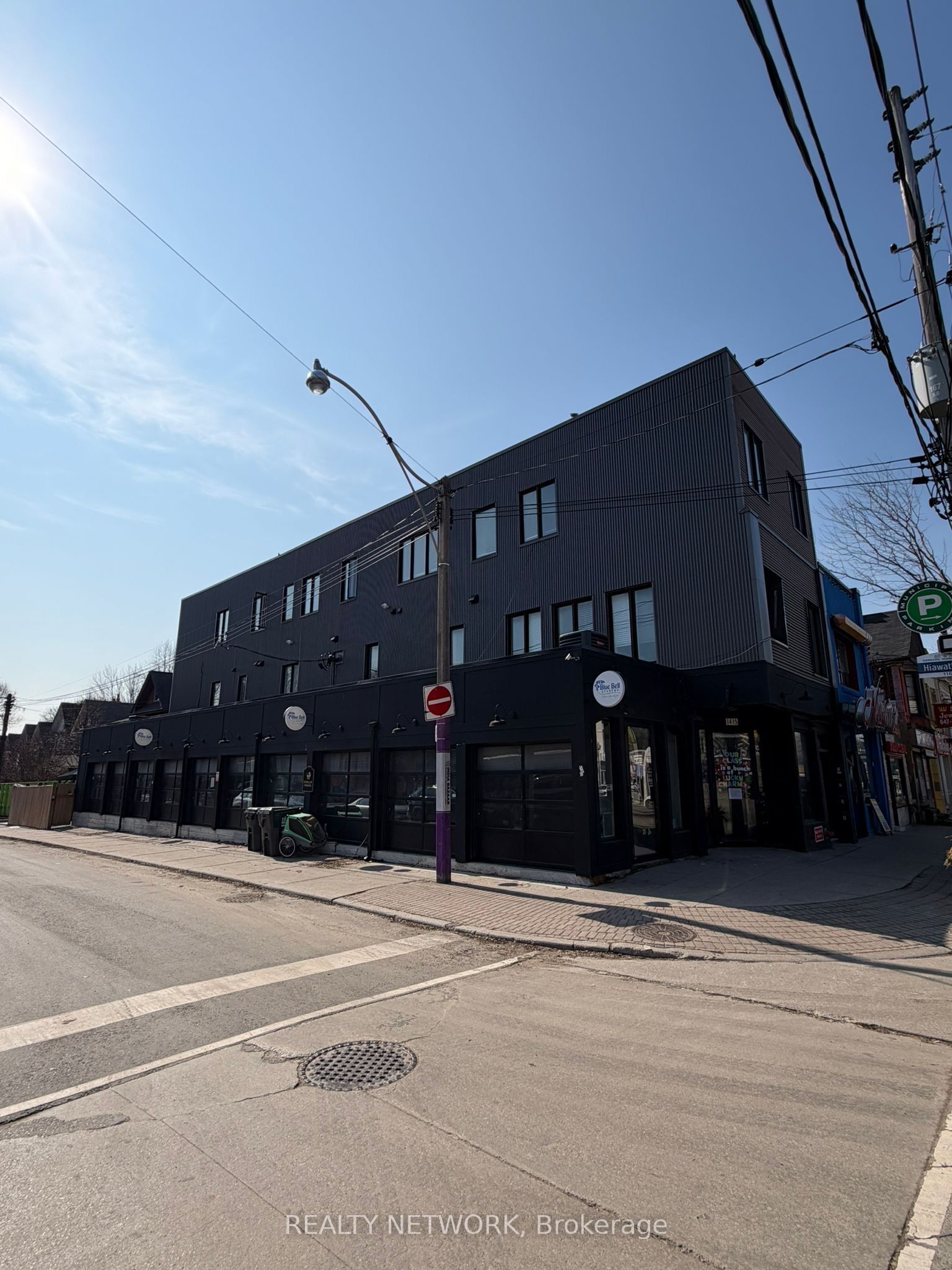 1415 Gerrard Street E, Toronto, ON M4L 1Z5 photo 2