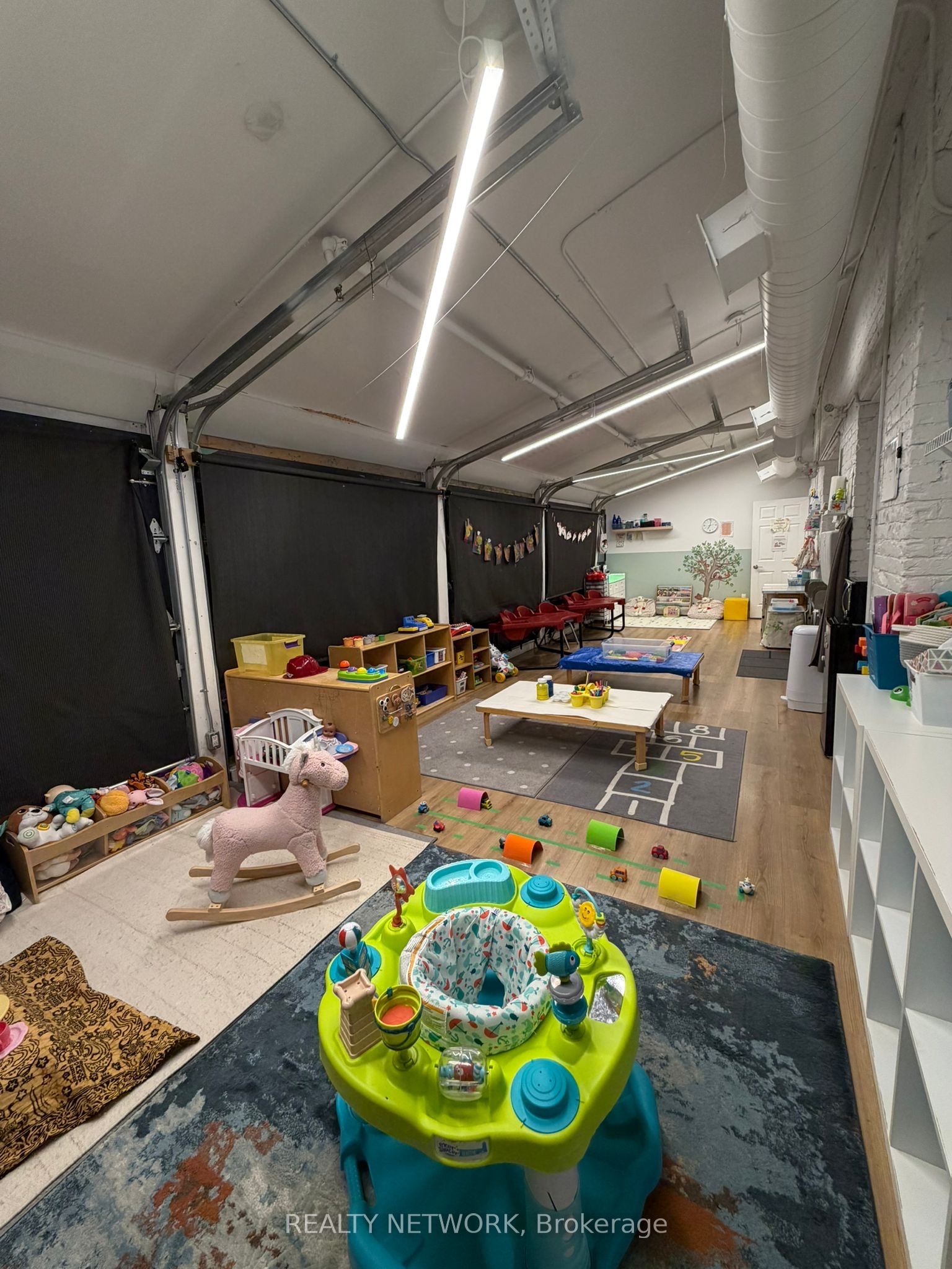 1415 Gerrard Street E, Toronto, ON M4L 1Z5 photo 4