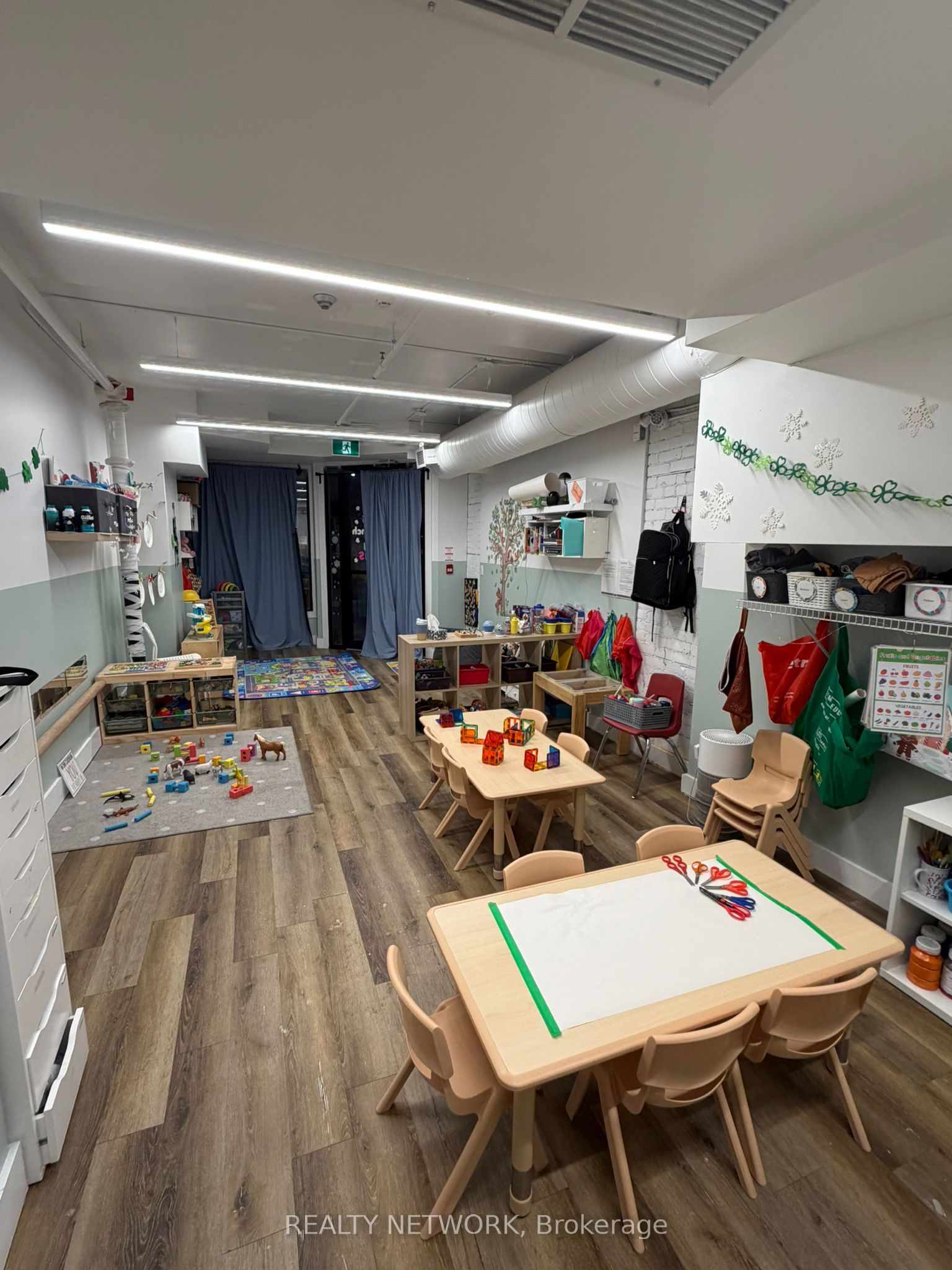 1415 Gerrard Street E, Toronto, ON M4L 1Z5 photo 5