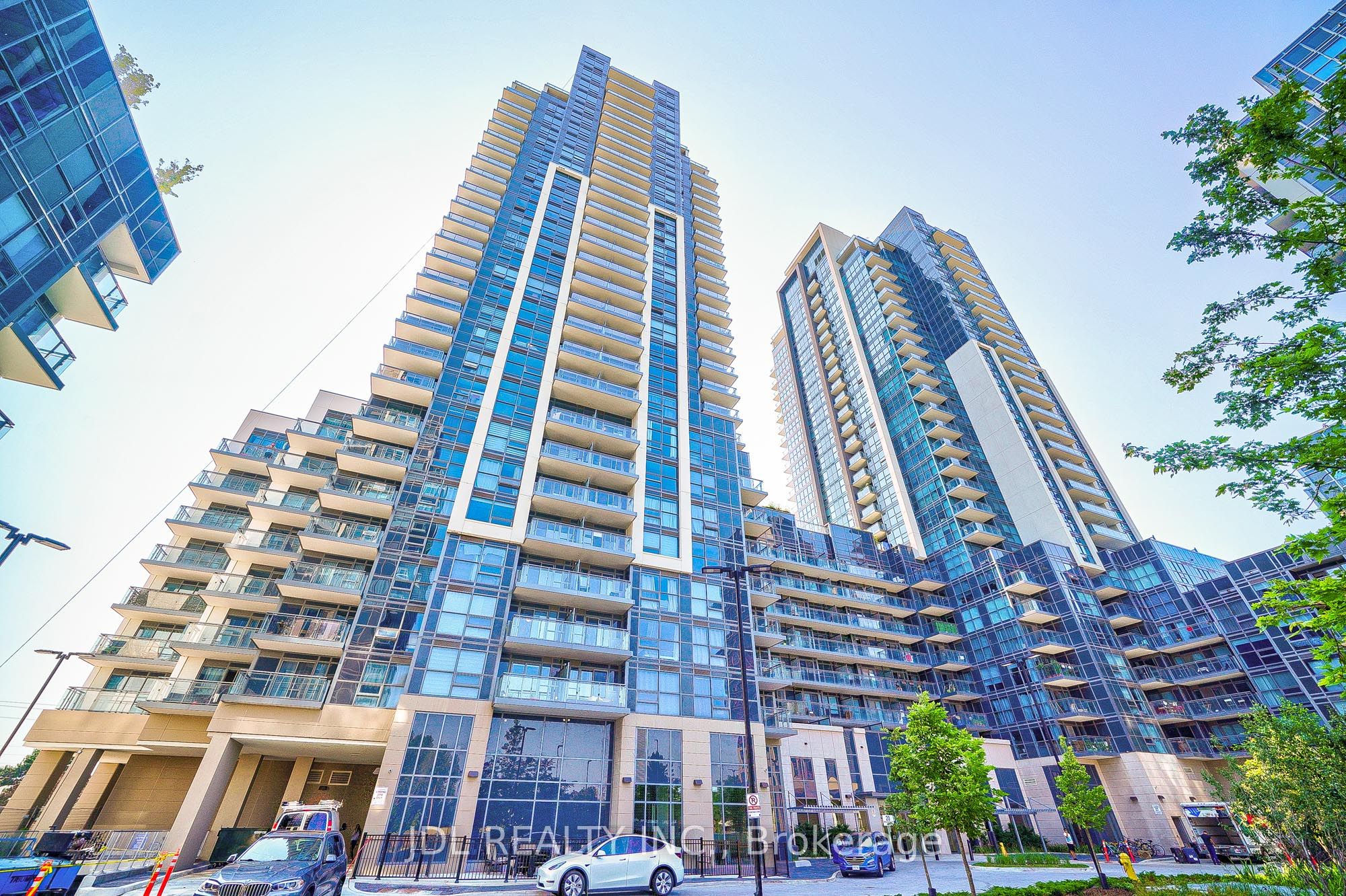 20 Meadowglen Place 334, Toronto, ON M1H 2Y5 photo 2