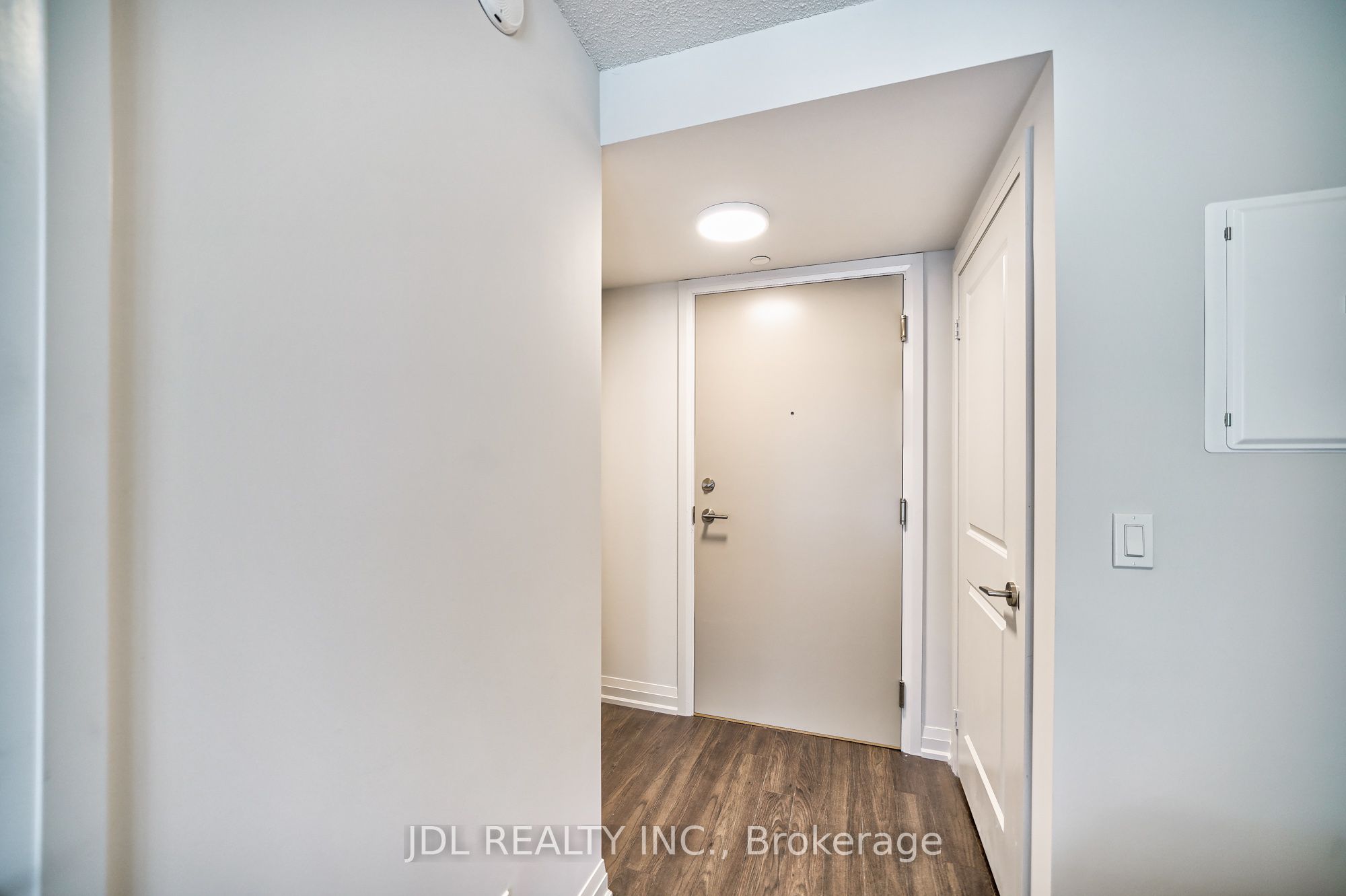20 Meadowglen Place 334, Toronto, ON M1H 2Y5 photo 5