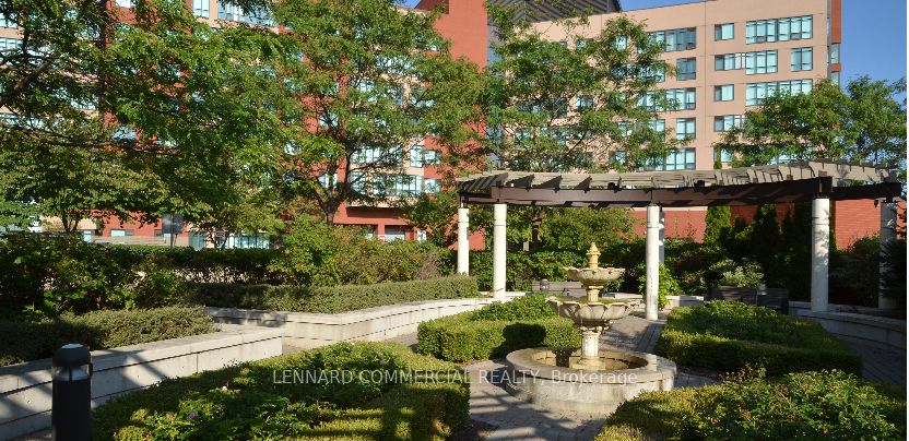 90 Scottfield Drive 816, Toronto, ON M1S 5W4