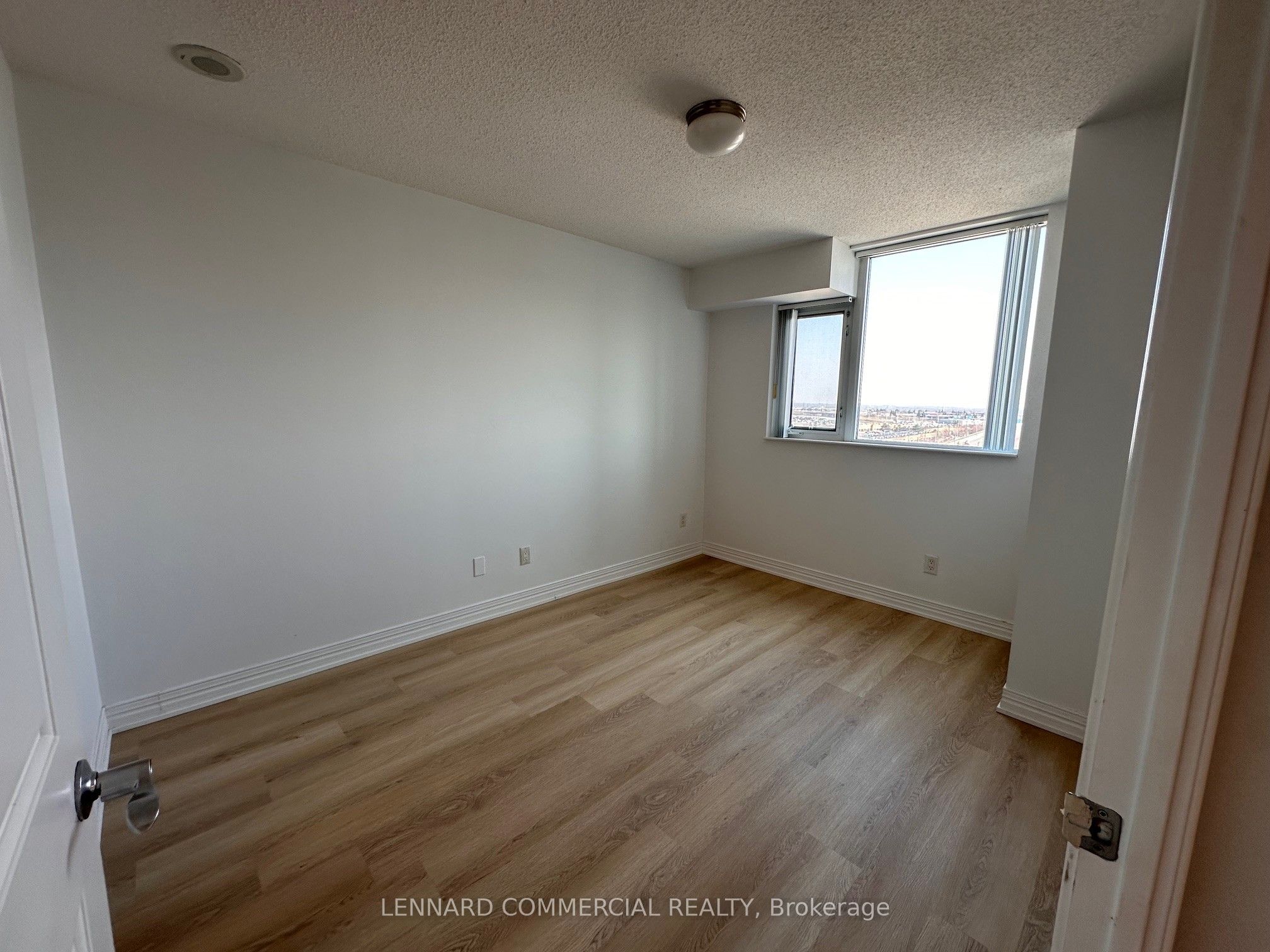 90 Scottfield Drive 816, Toronto, ON M1S 5W4 photo 3