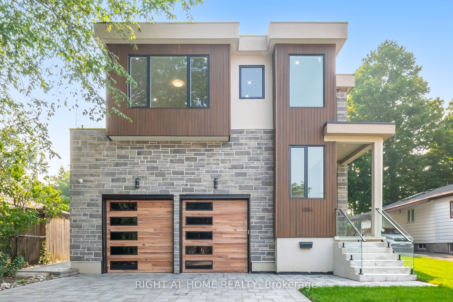 1984 Guild Road, Pickering, ON L1V 1Y1