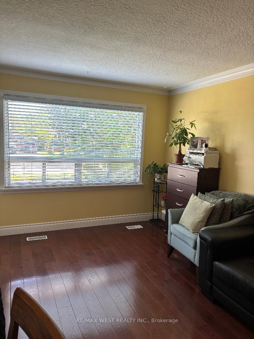 110 Darlingside Drive, Toronto, ON M1E 3P5 photo 5