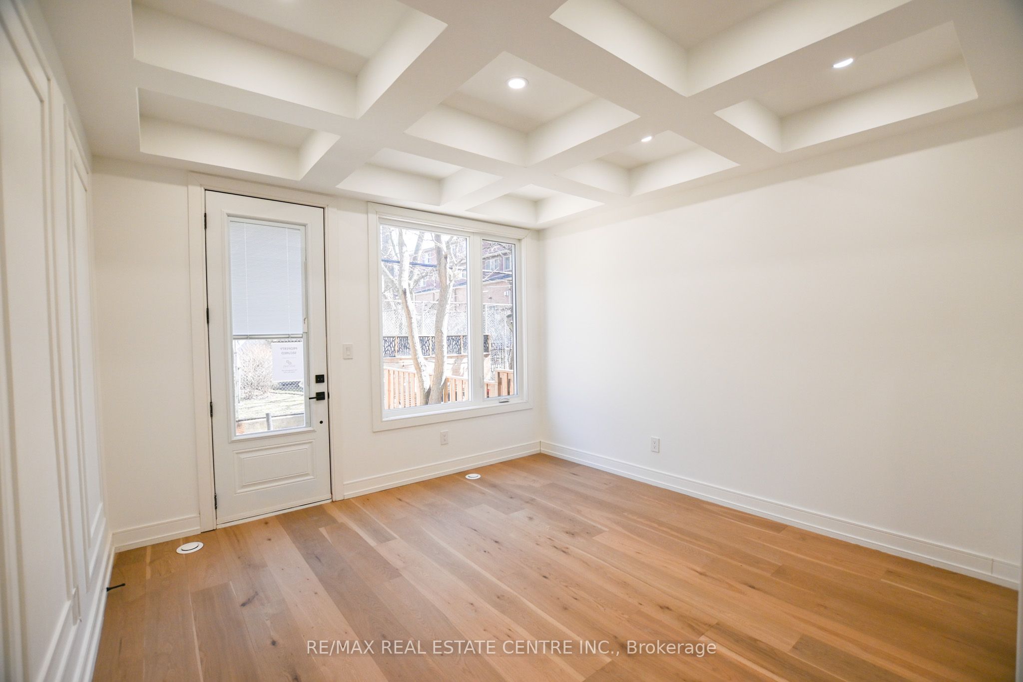 57 Jones Avenue, Toronto, ON M4M 2Z7 photo 3